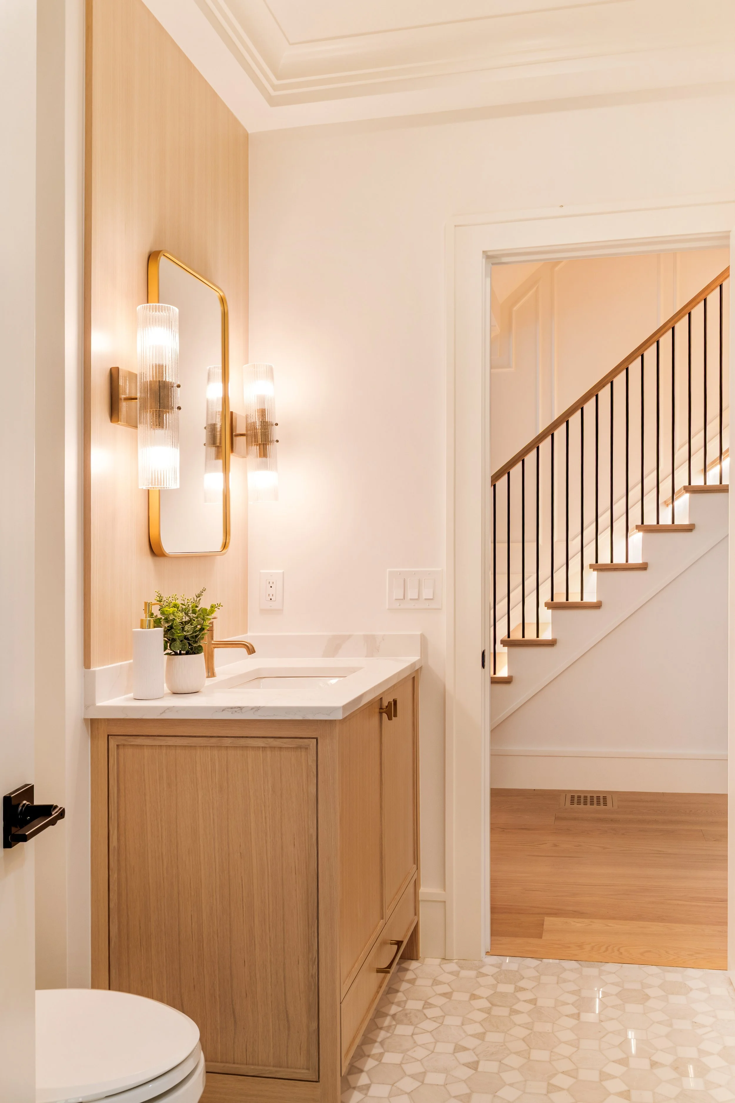 Bath 1st FL-01618.jpg