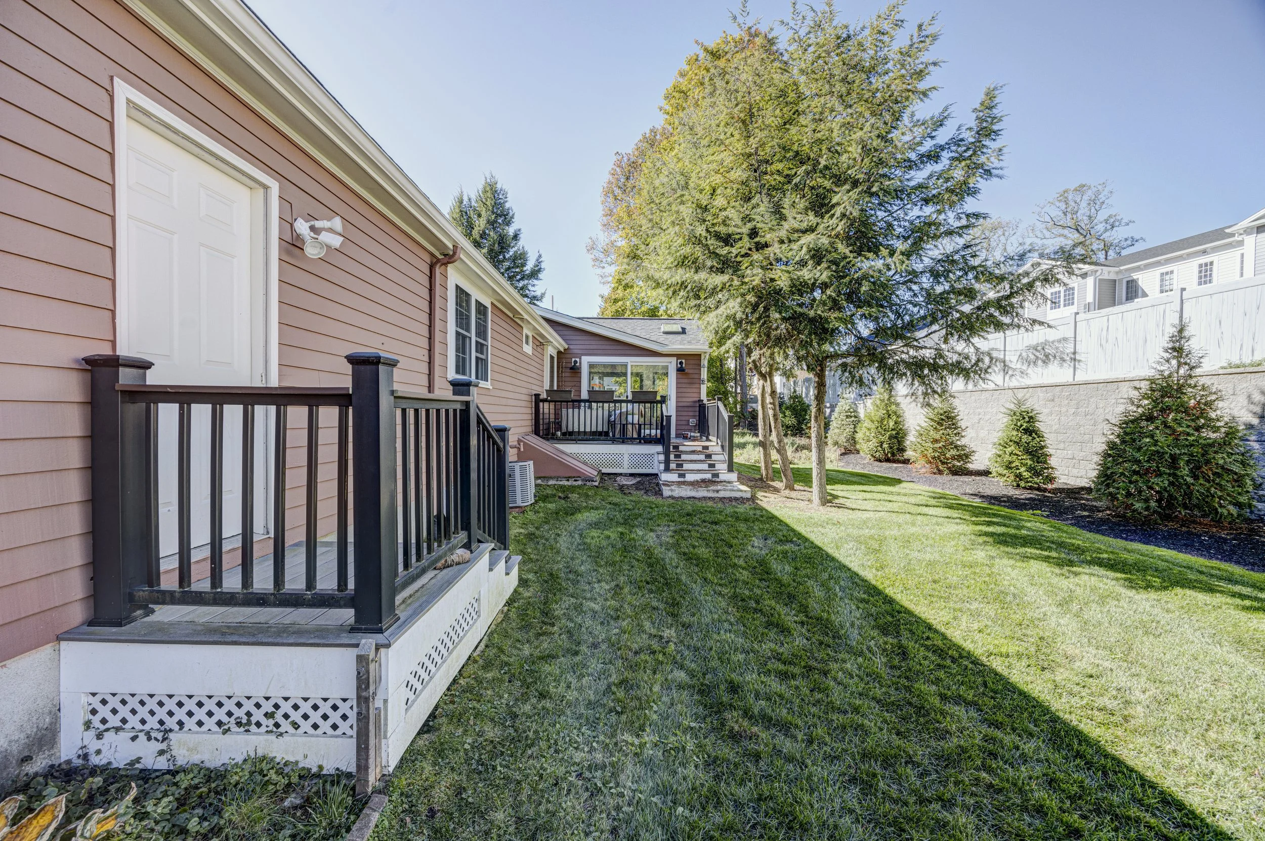 6 Lois lane Exterior - Some Interior-24.jpg