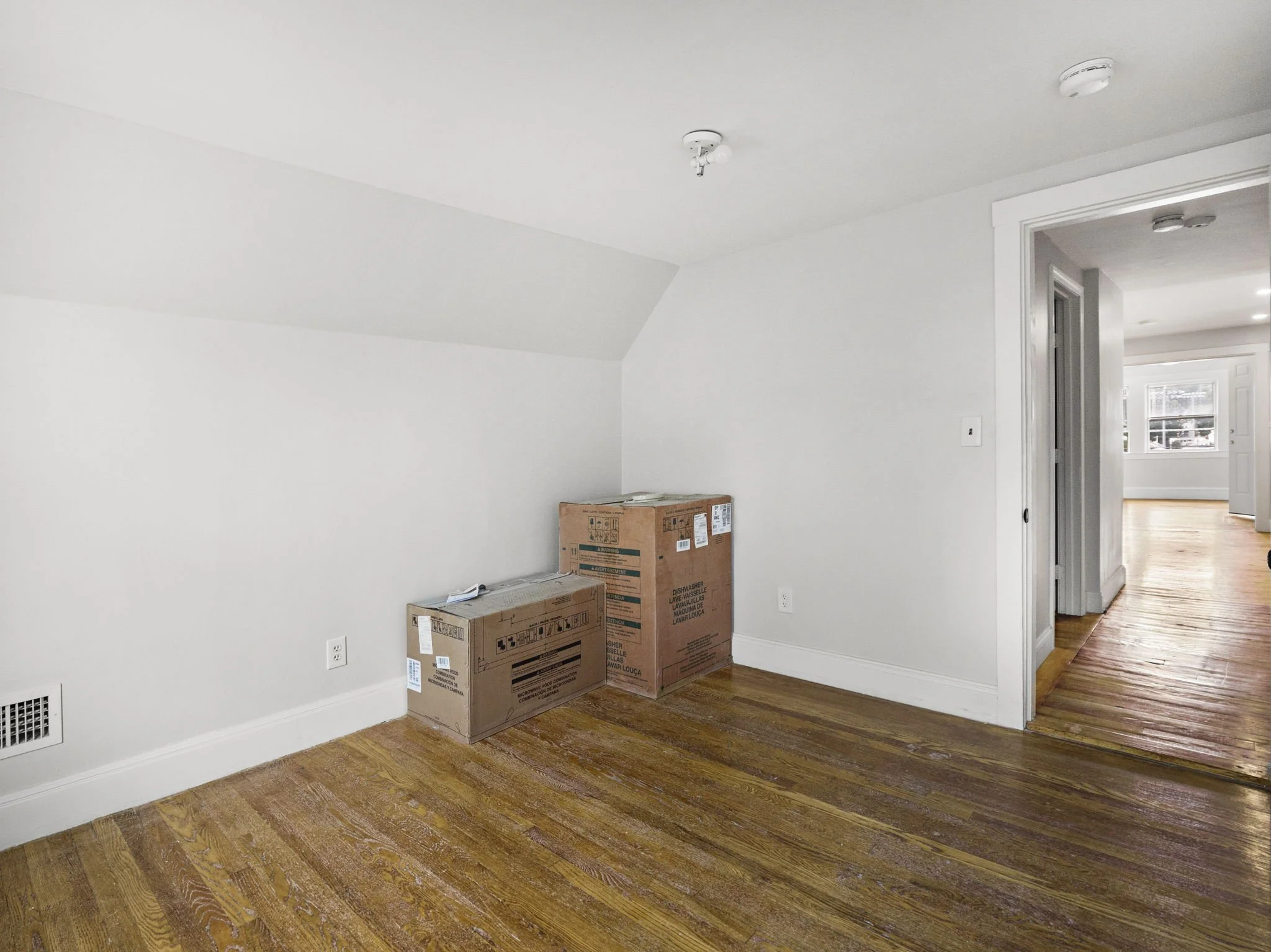 20-web-or-mls-2&3 149 Mountain Ave, Revere, MA 20.jpg
