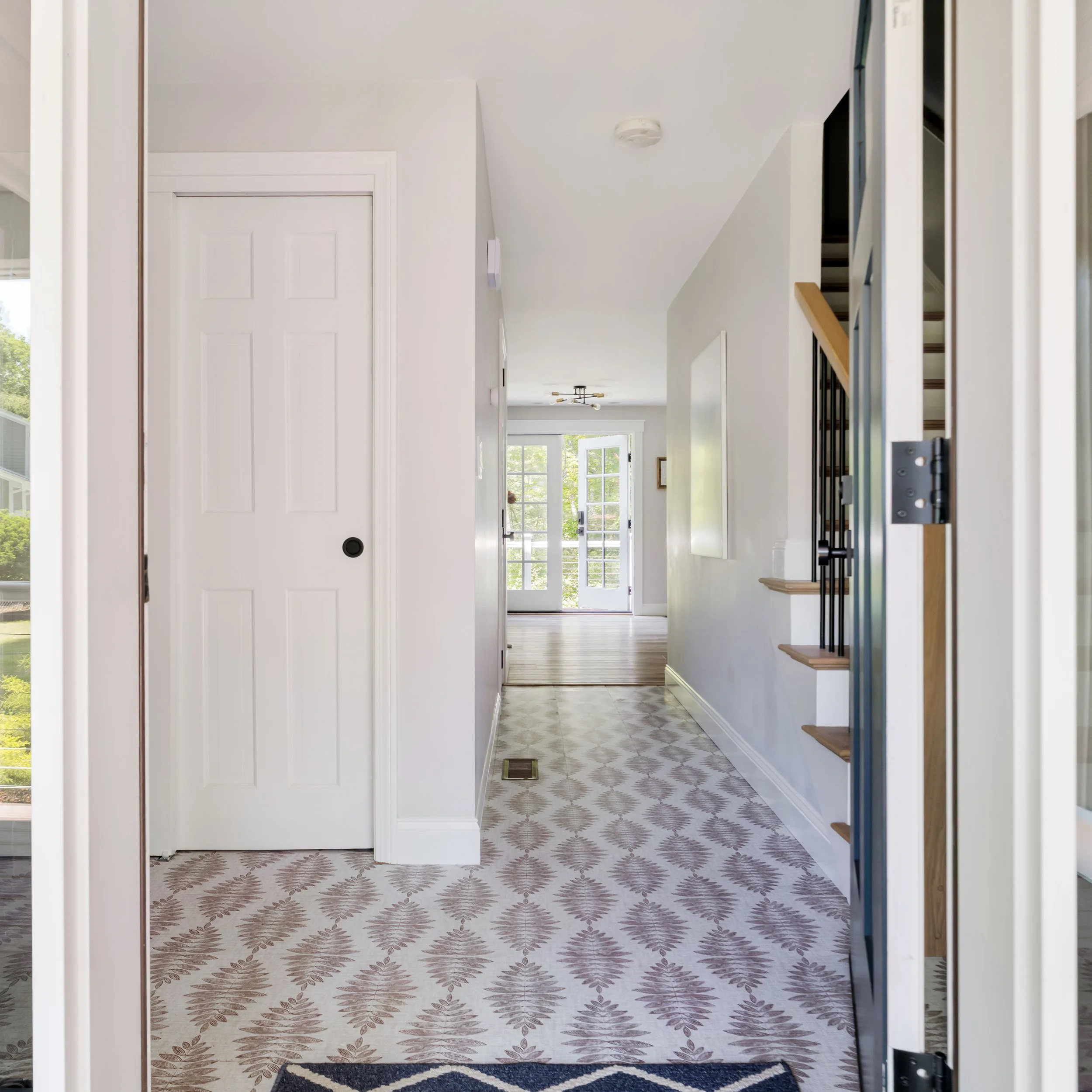 Foyer-04223.jpg