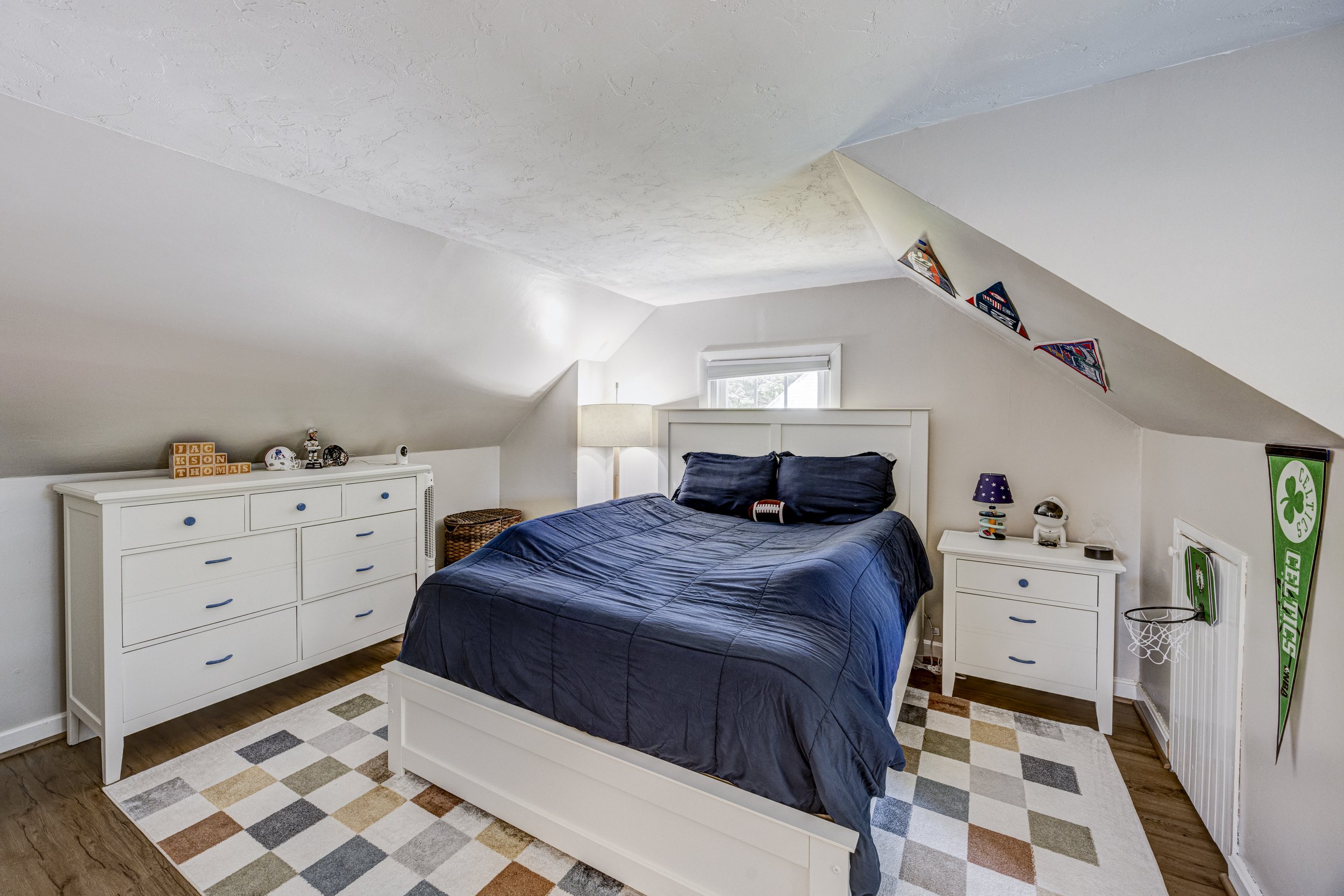27 Lawnview Drive For Web-25.jpg