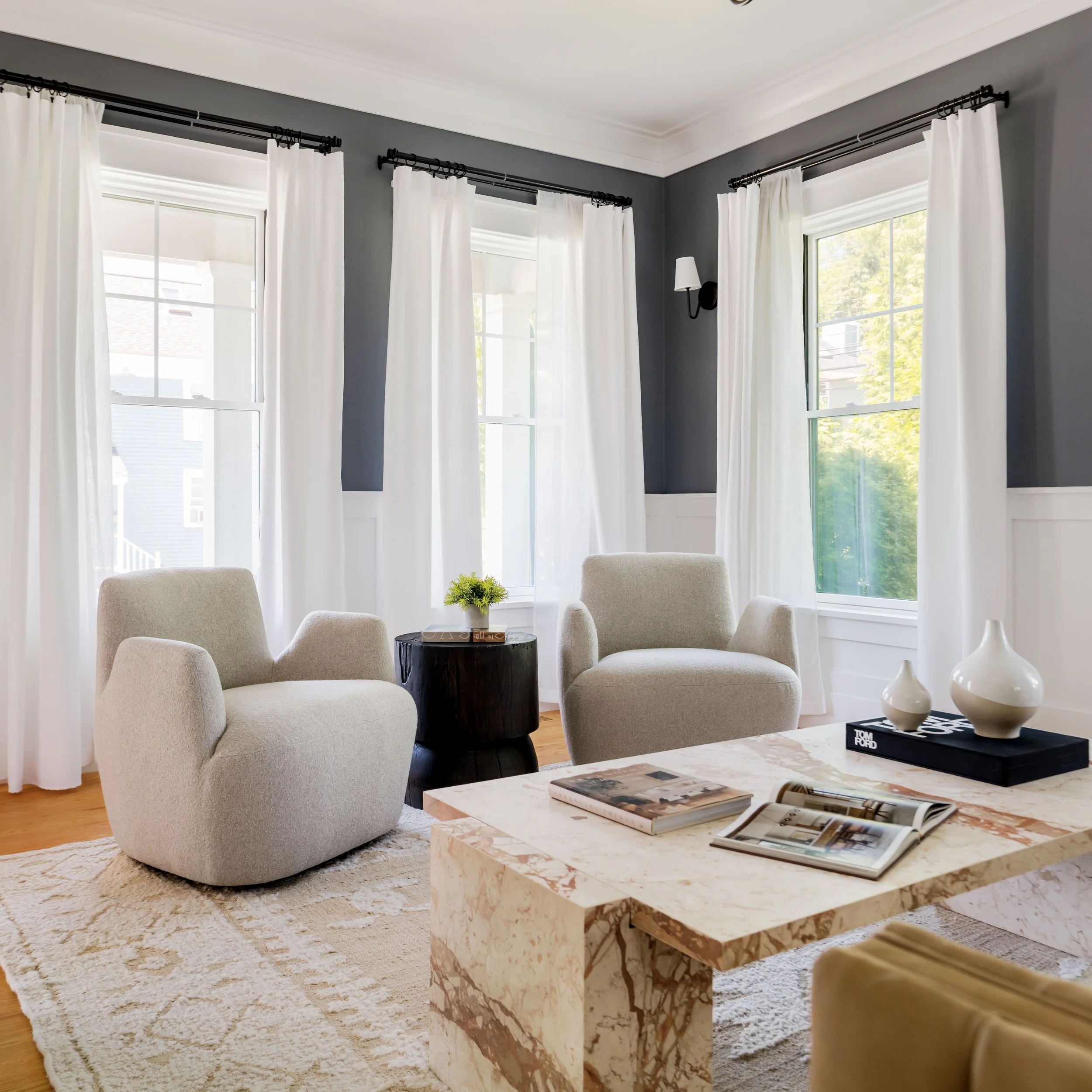 Living Room-04474.jpg