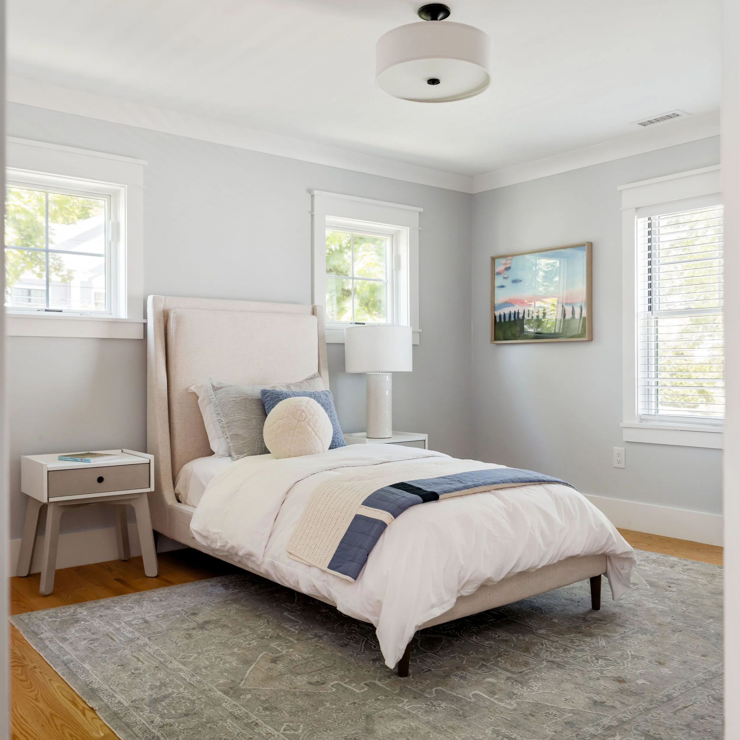Bed 1-04863.jpg
