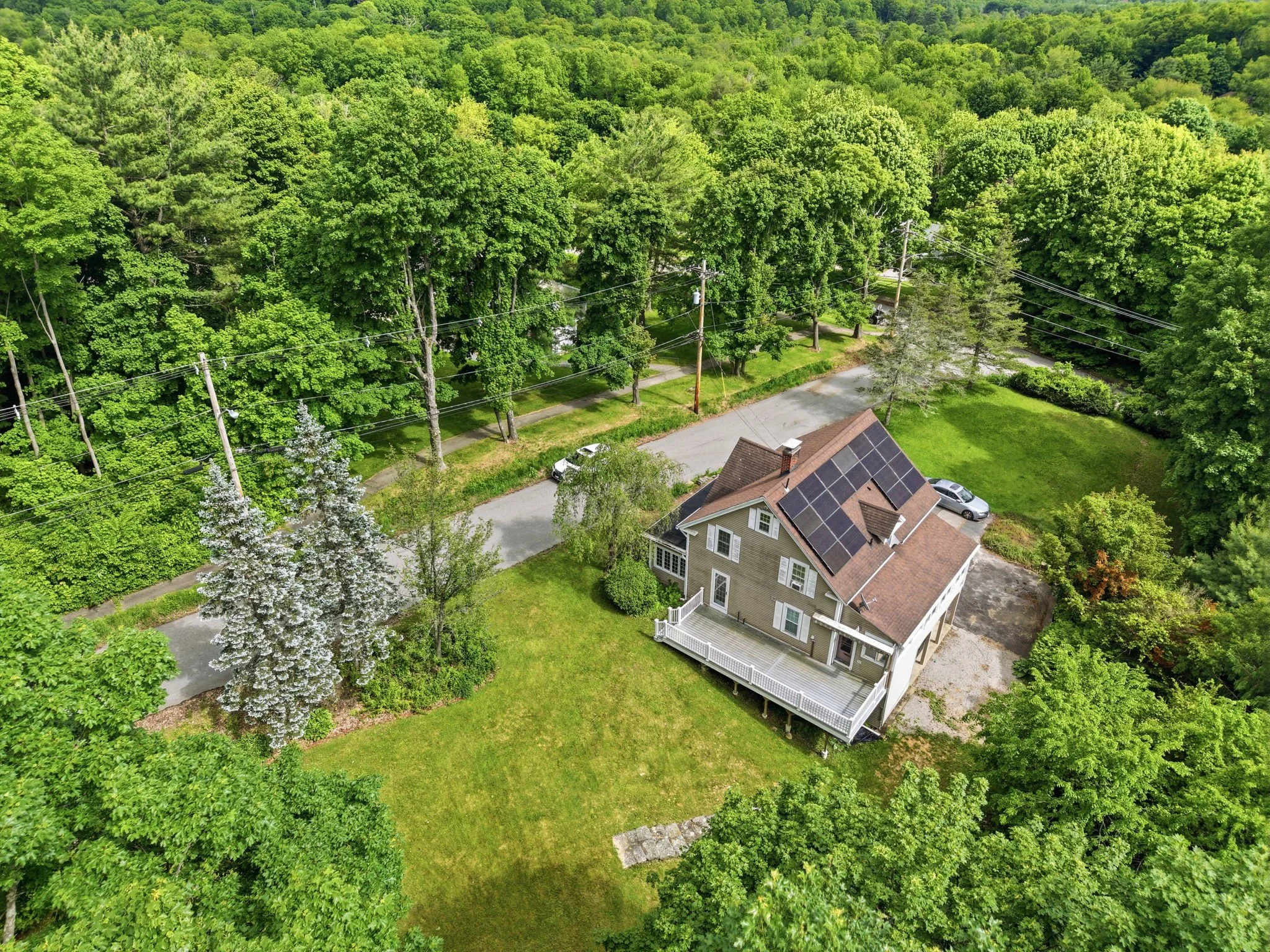 50-web-or-mls-98_Walnut_St_North_Brookfield_MA_050.jpg