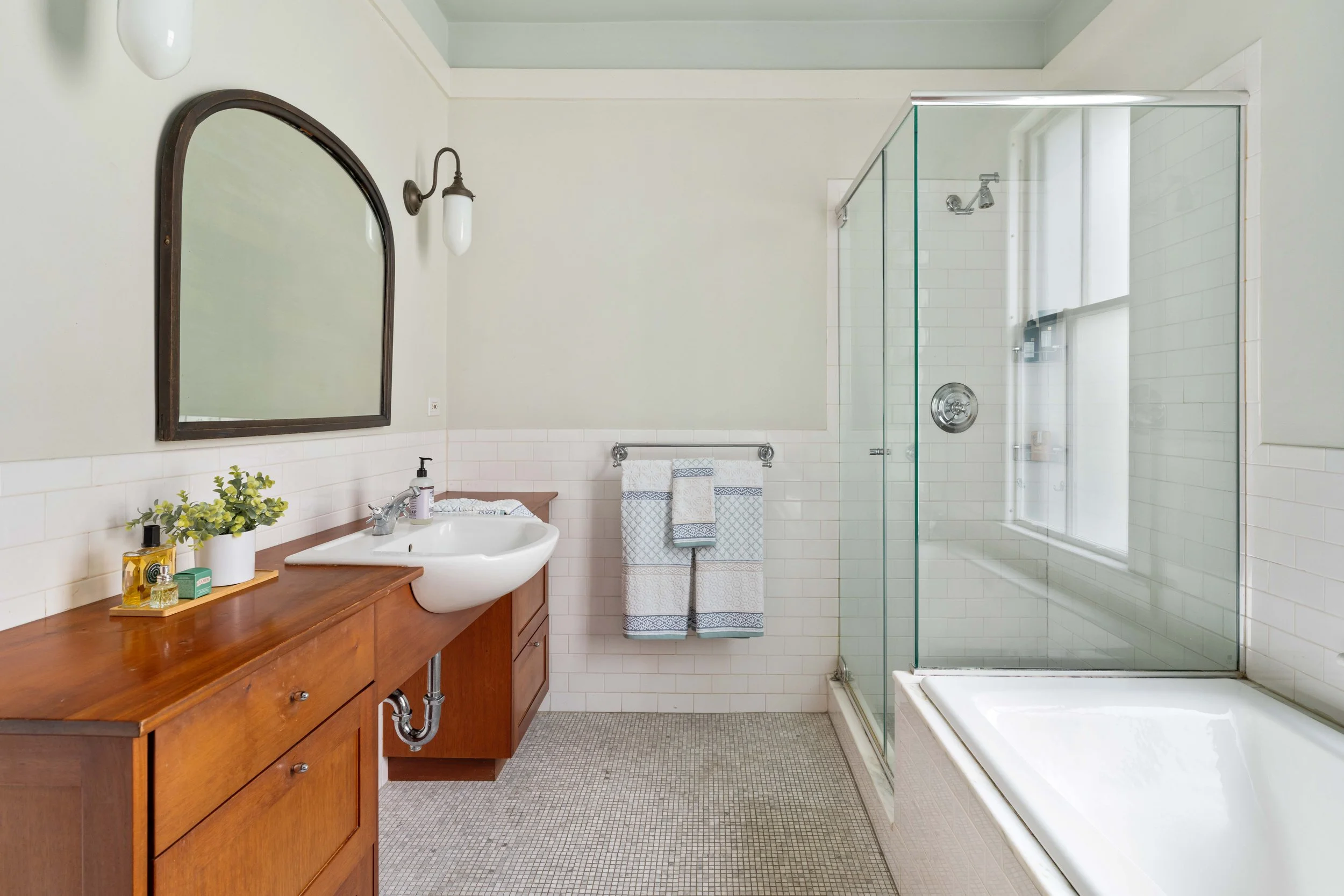 Primary Bath-4.jpg