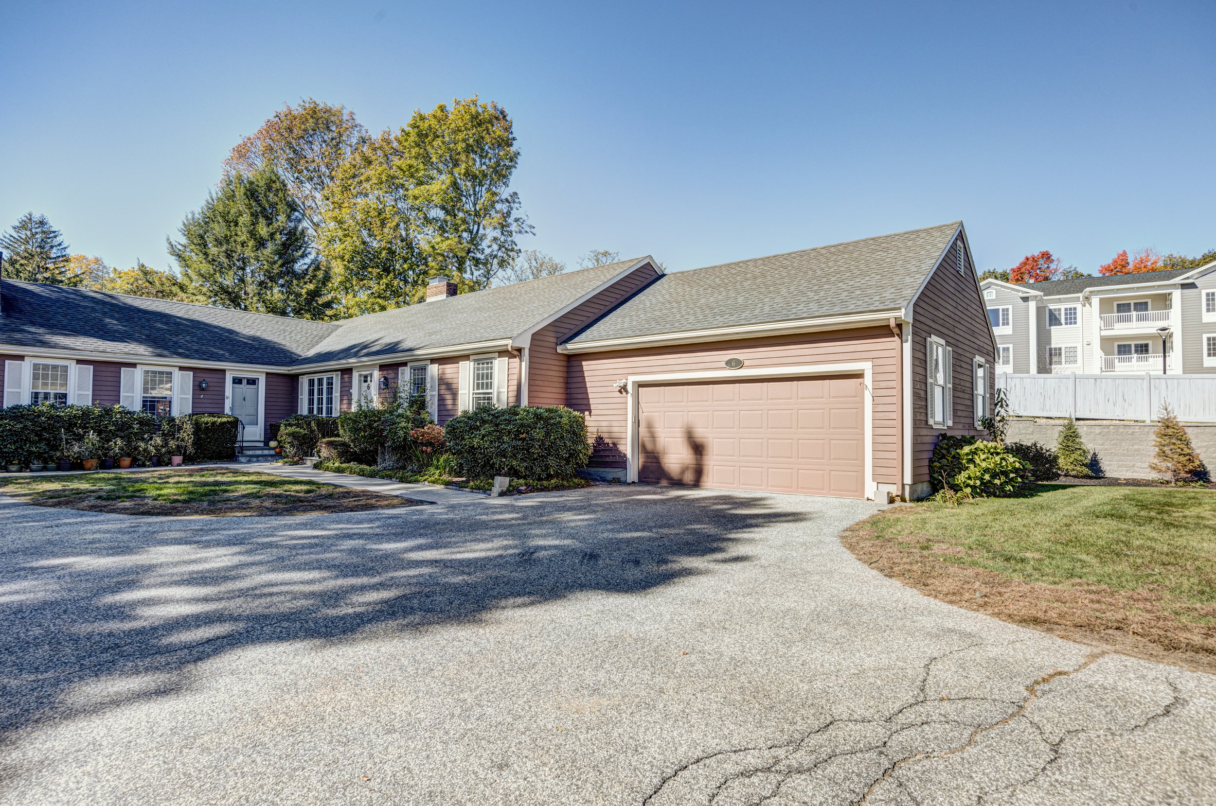 6 Lois lane Exterior - Some Interior-18.jpg