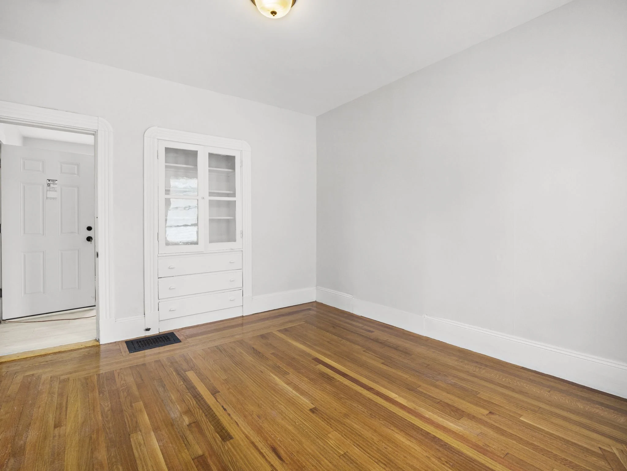 4-web-or-mls-2&3 149 Mountain Ave, Revere, MA 4.jpg