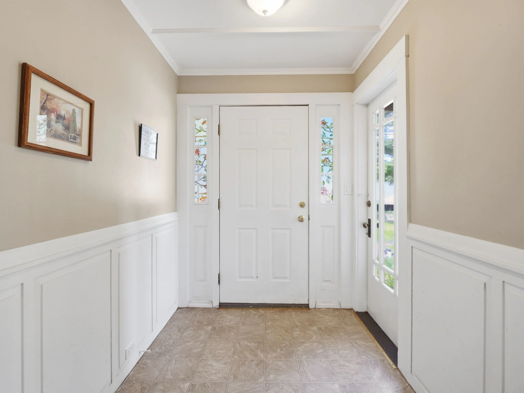 12-web-or-mls-98_Walnut_St_North_Brookfield_MA_006.jpg