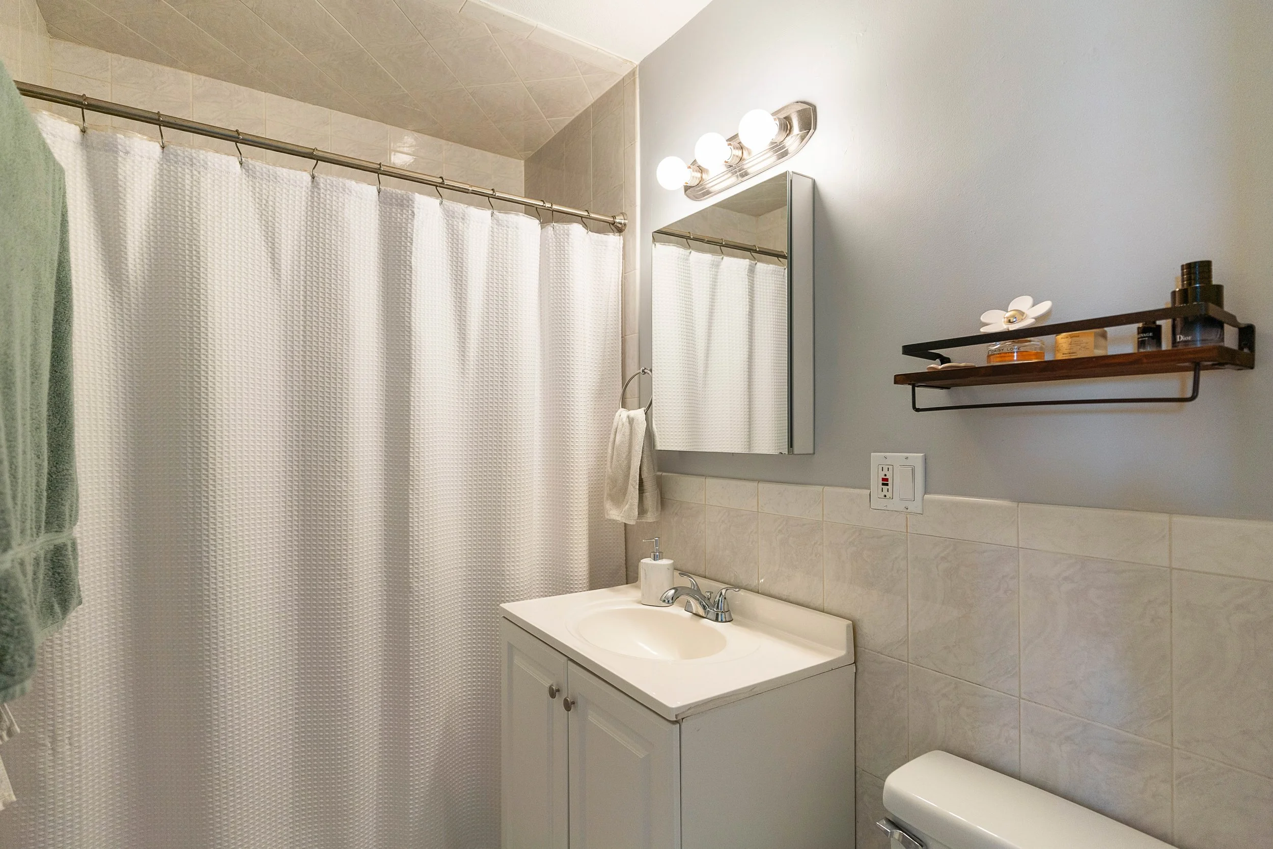 WEB-PRINT_-2_INTERIORS(6).jpg