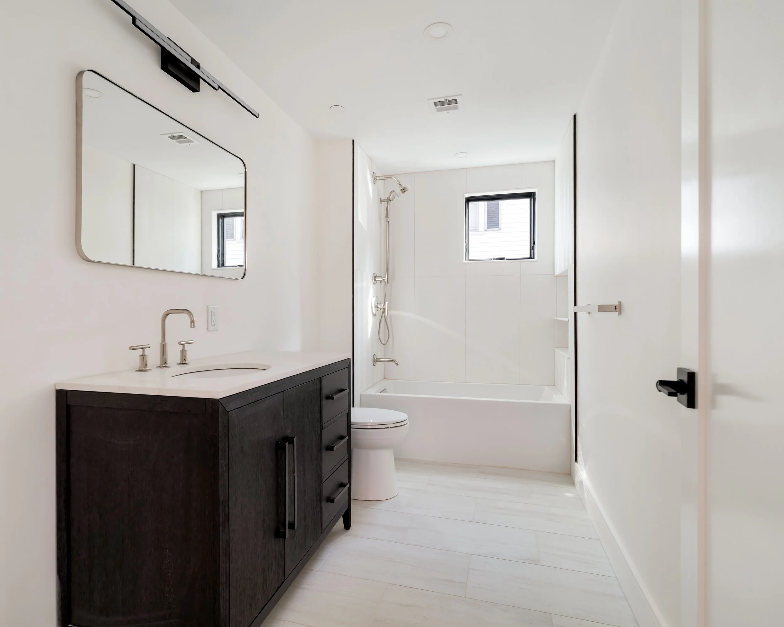 Bathroom-05673.jpg