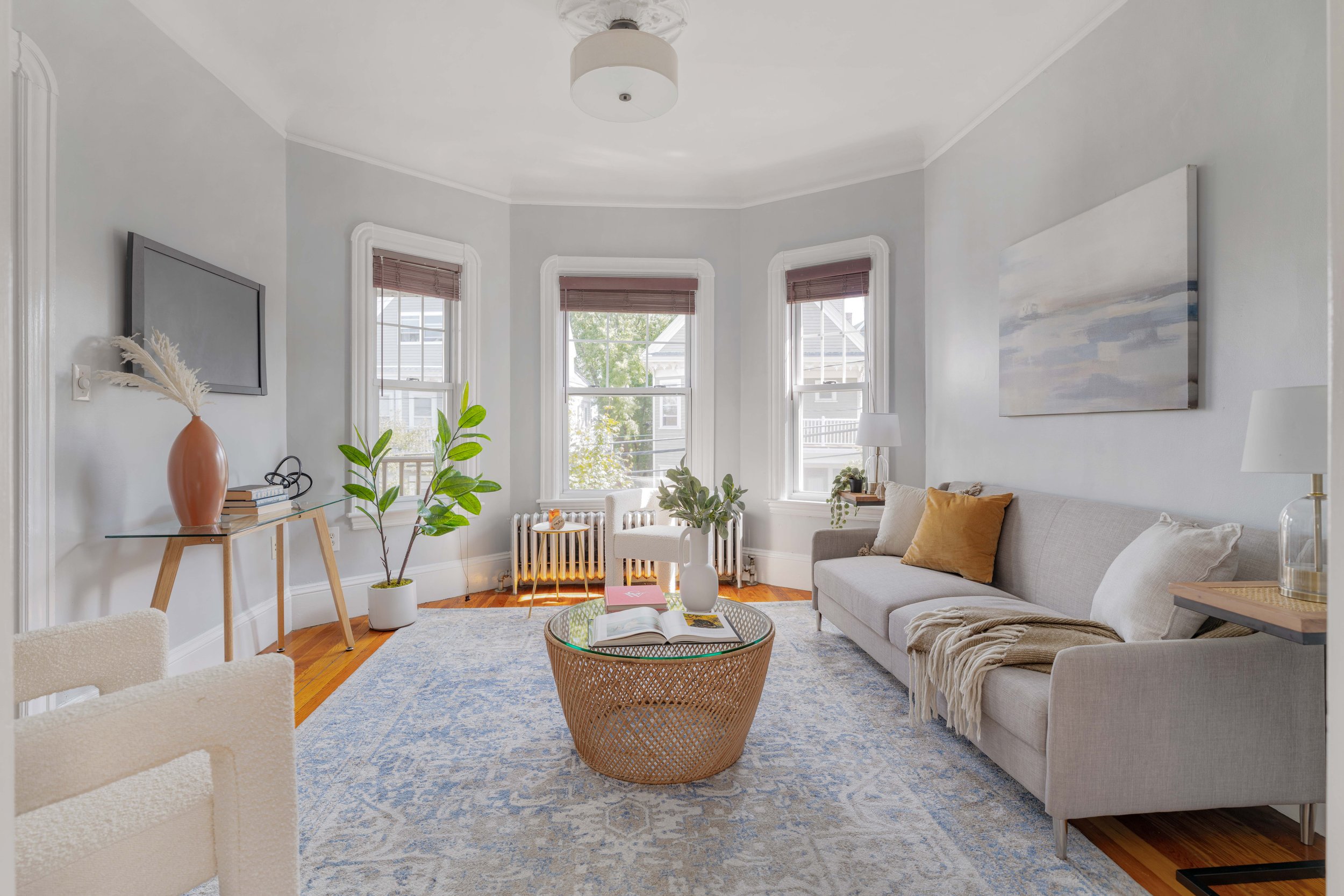 Living Room-7.jpg