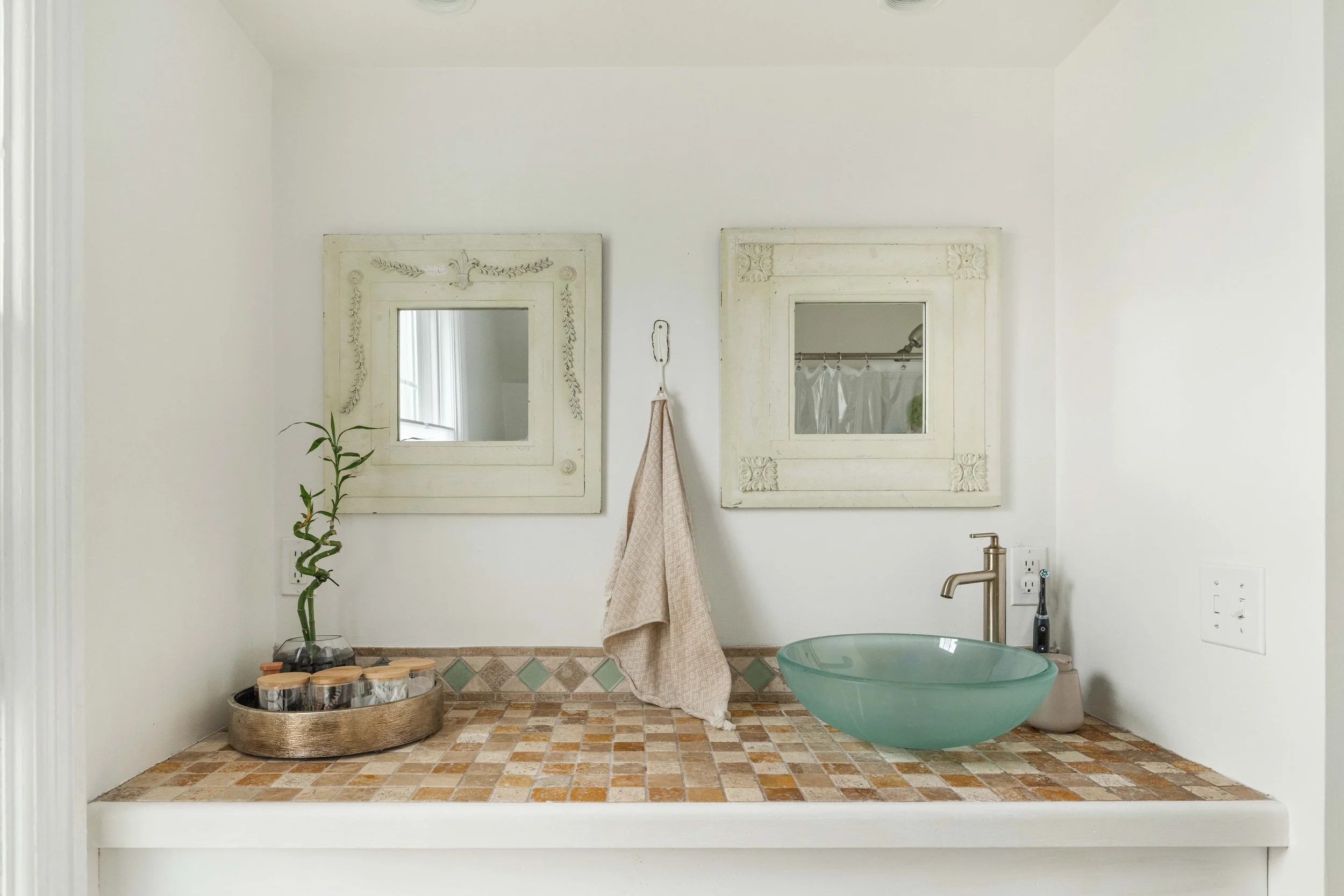 Bathroom 2nd FL-3.jpg