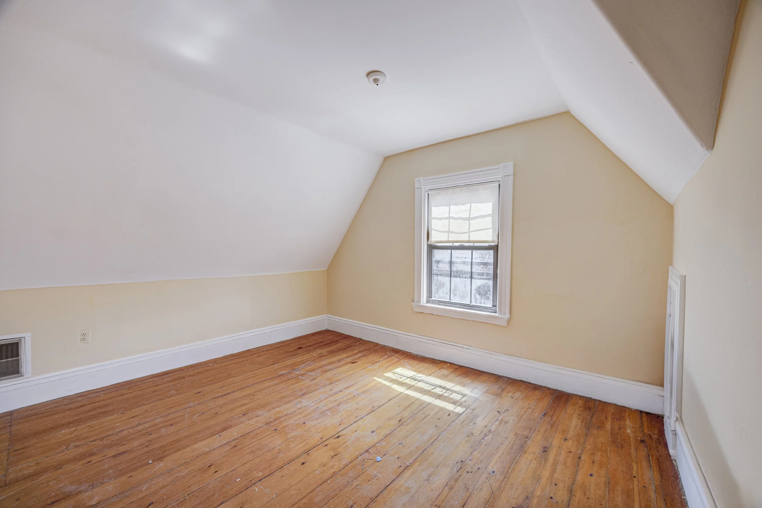 41 Meacham Rd For Web-8 Photoshoped.jpg