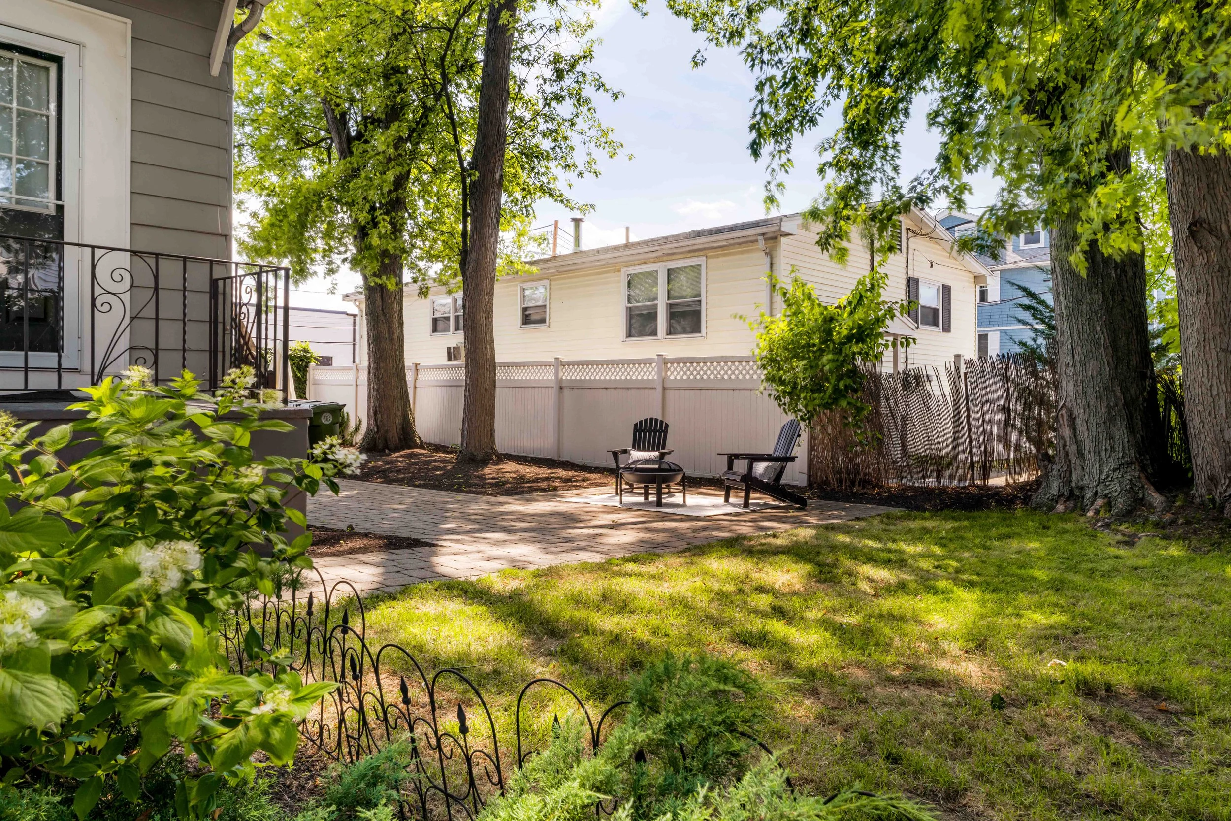 Exteriors-09069.jpg