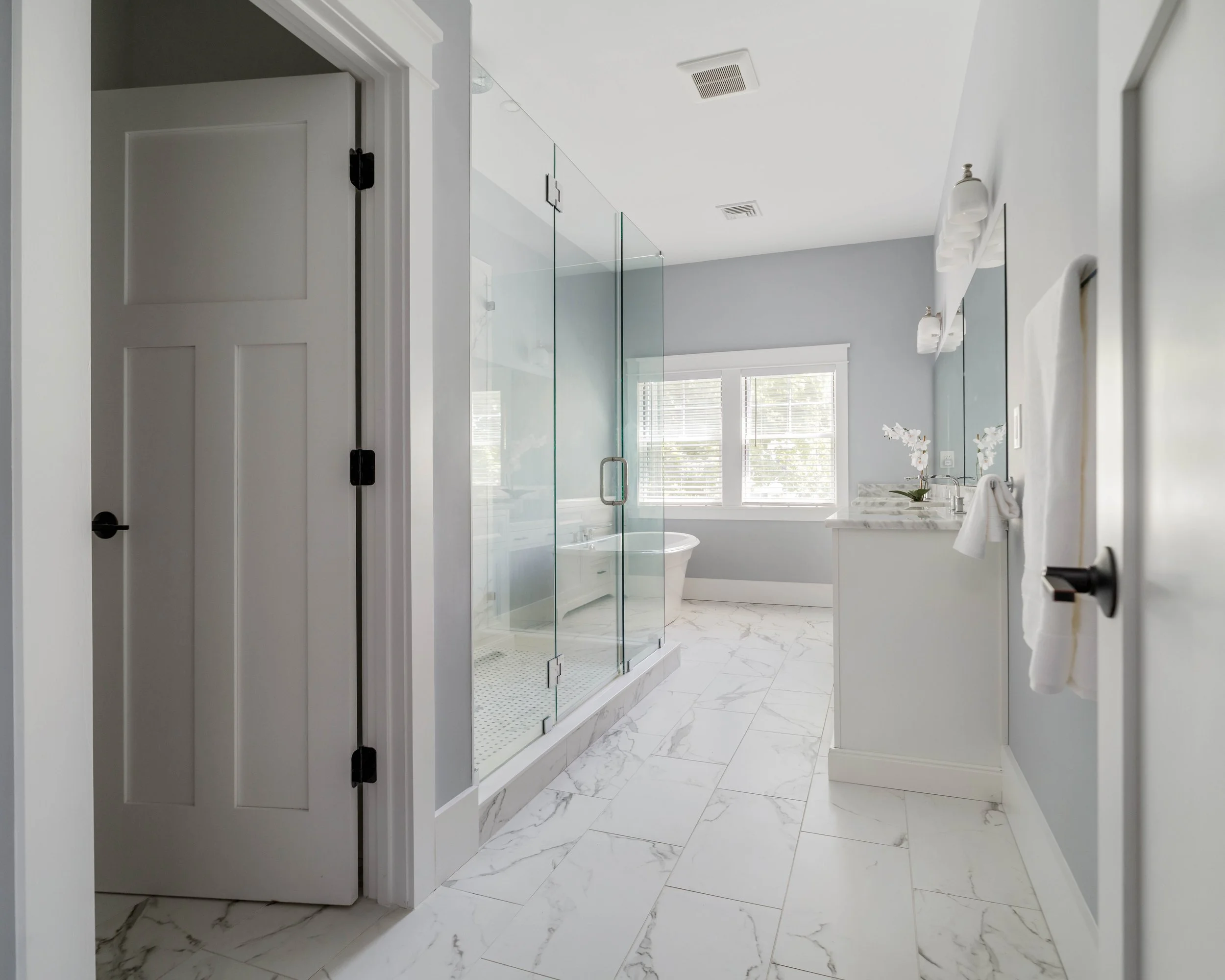 Primary Bed  Bath-05032.jpg