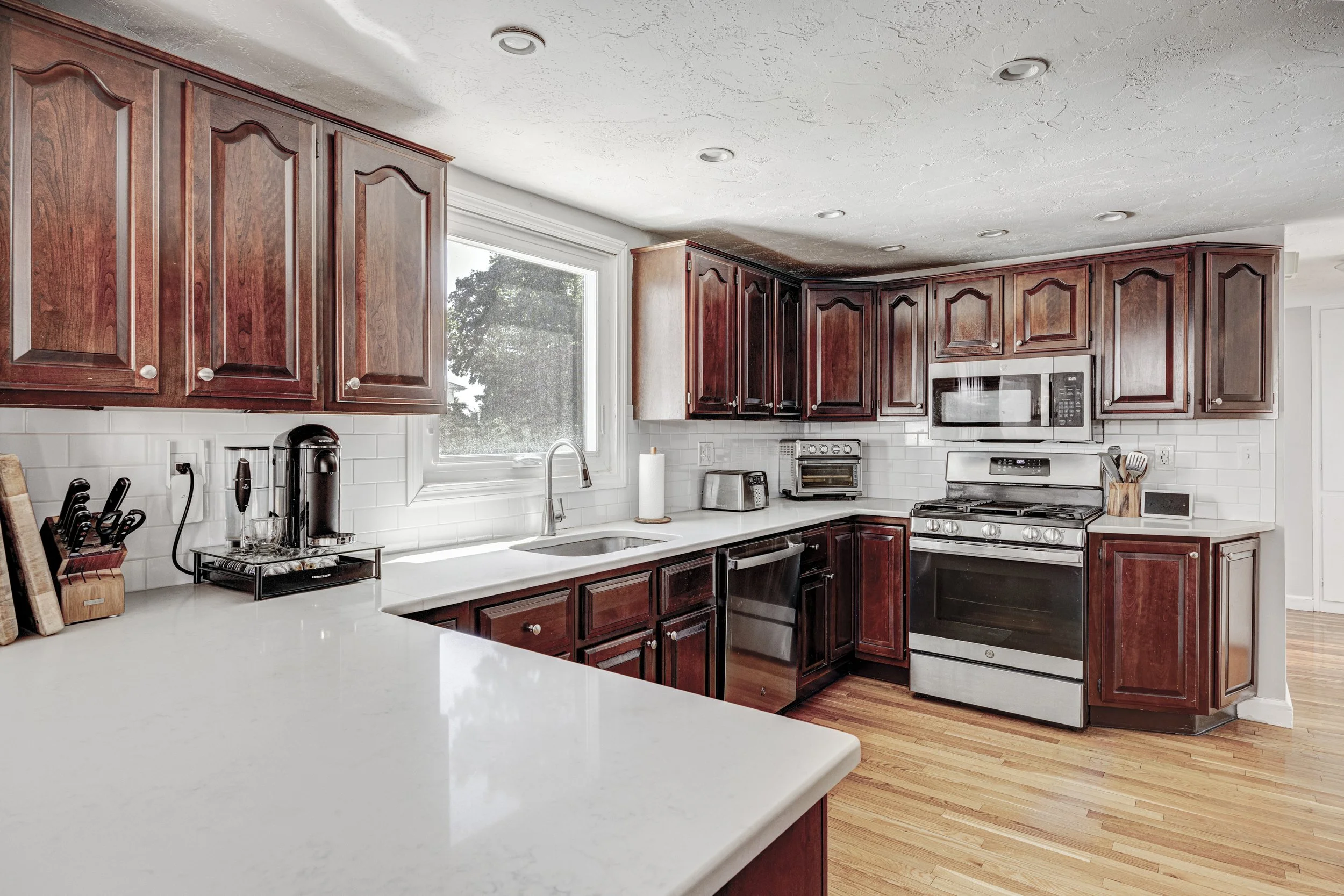 27 Lawnview Drive For Web-2.jpg