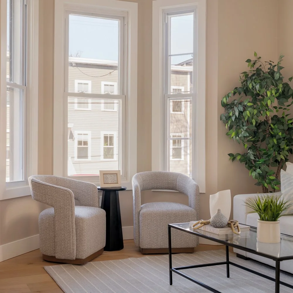 Living Room-08326.jpg