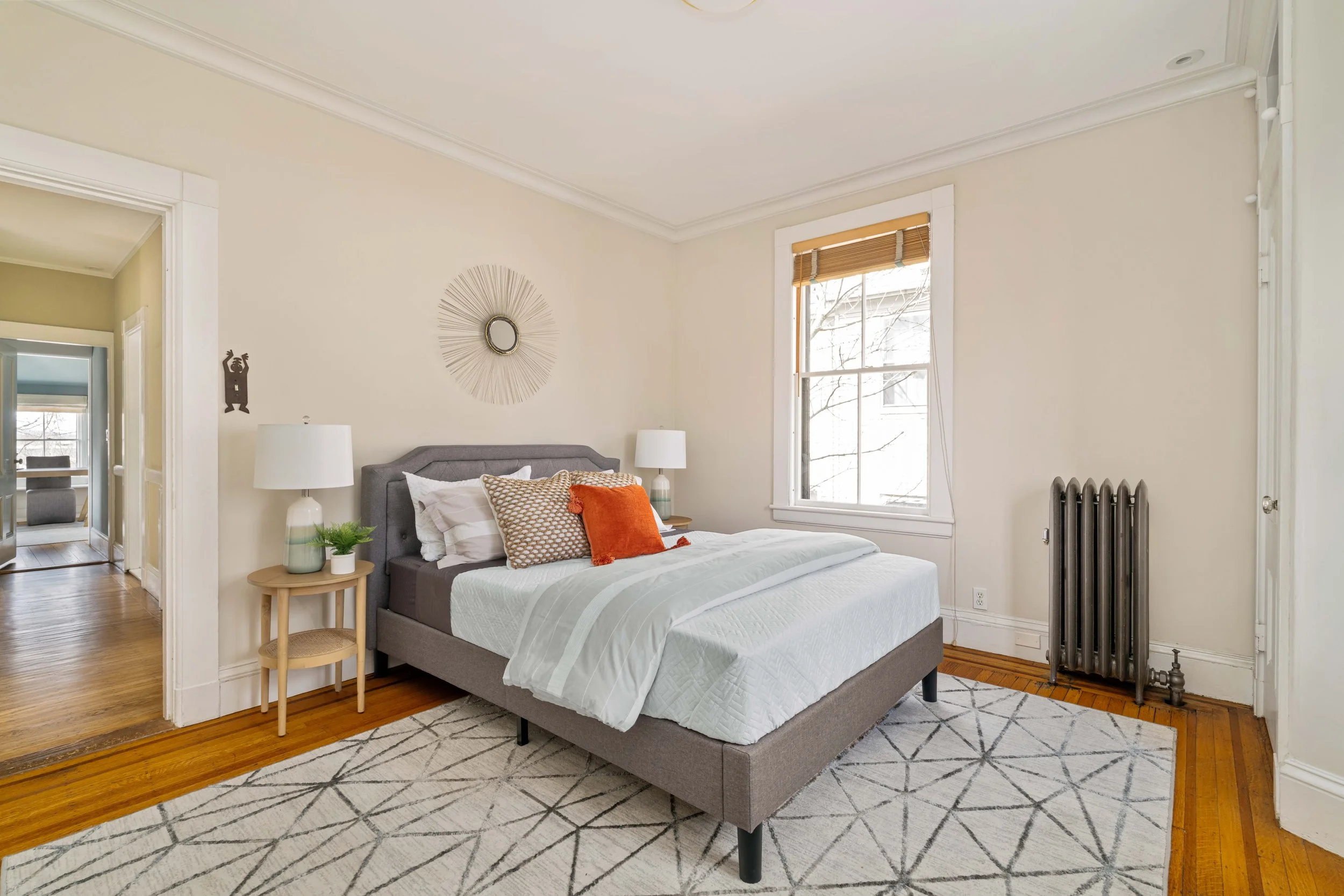 Bedroom 1-2.jpg