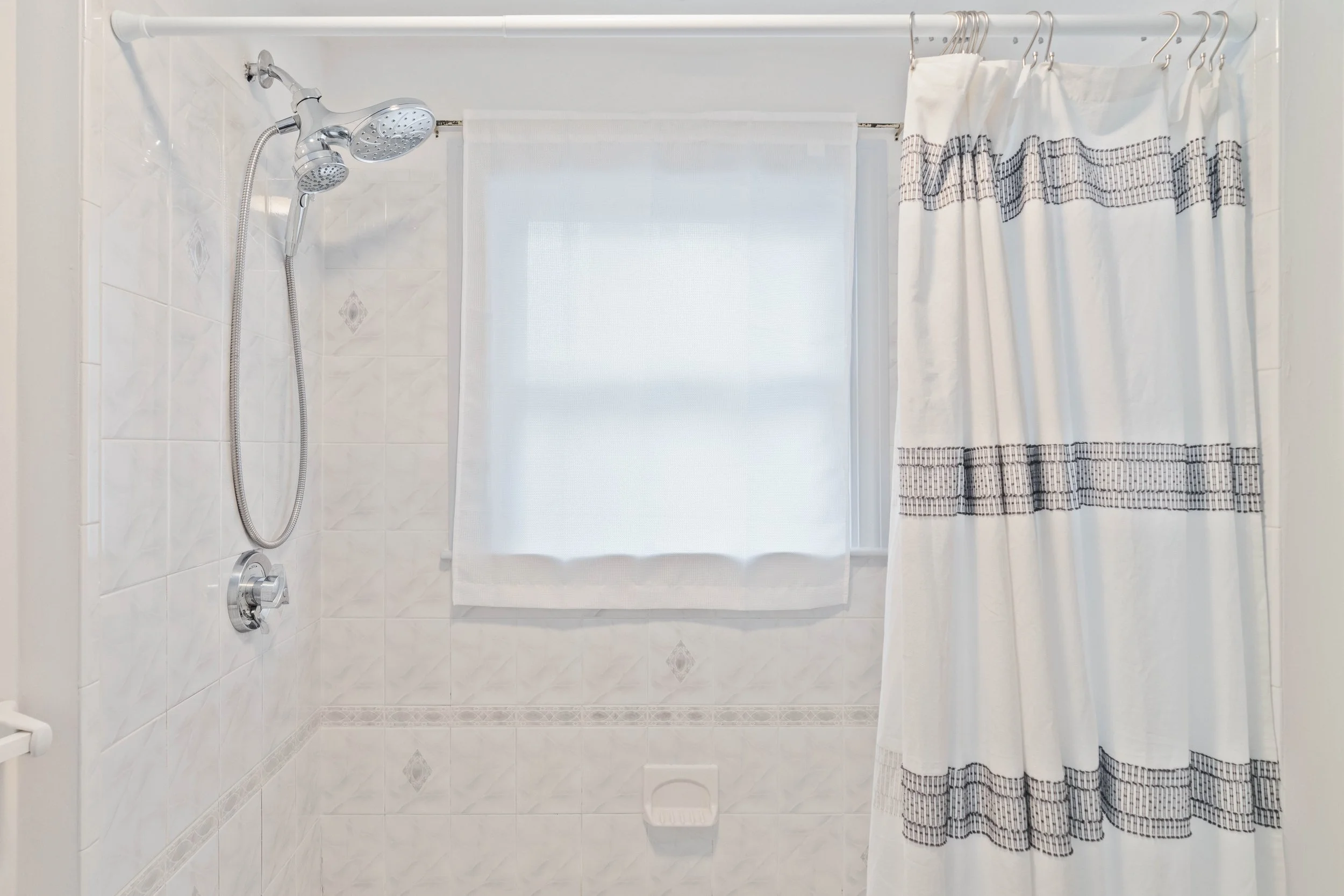 Primary Bed _ Bath-14.jpg