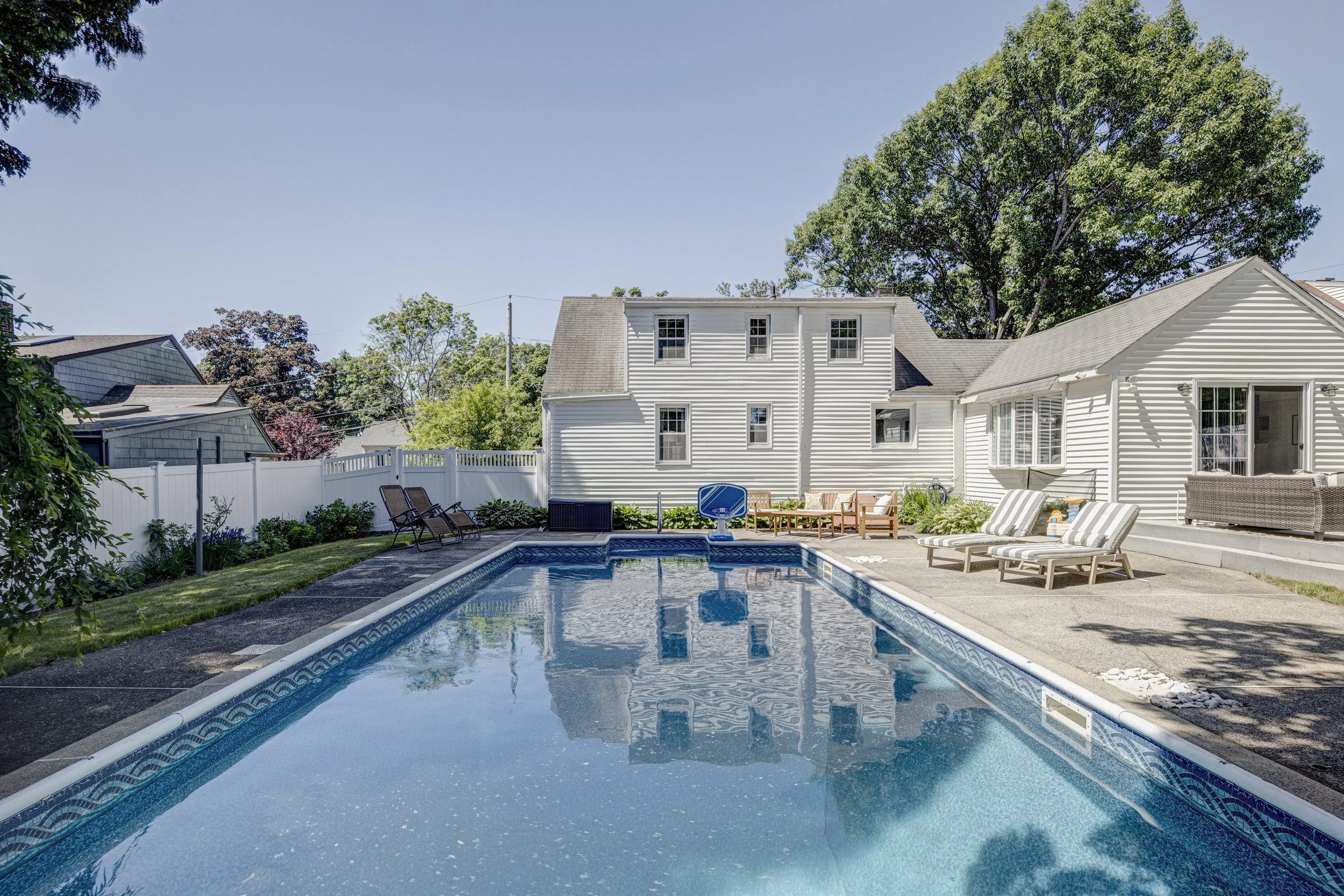 27 Lawnview Drive For Web-46.jpg