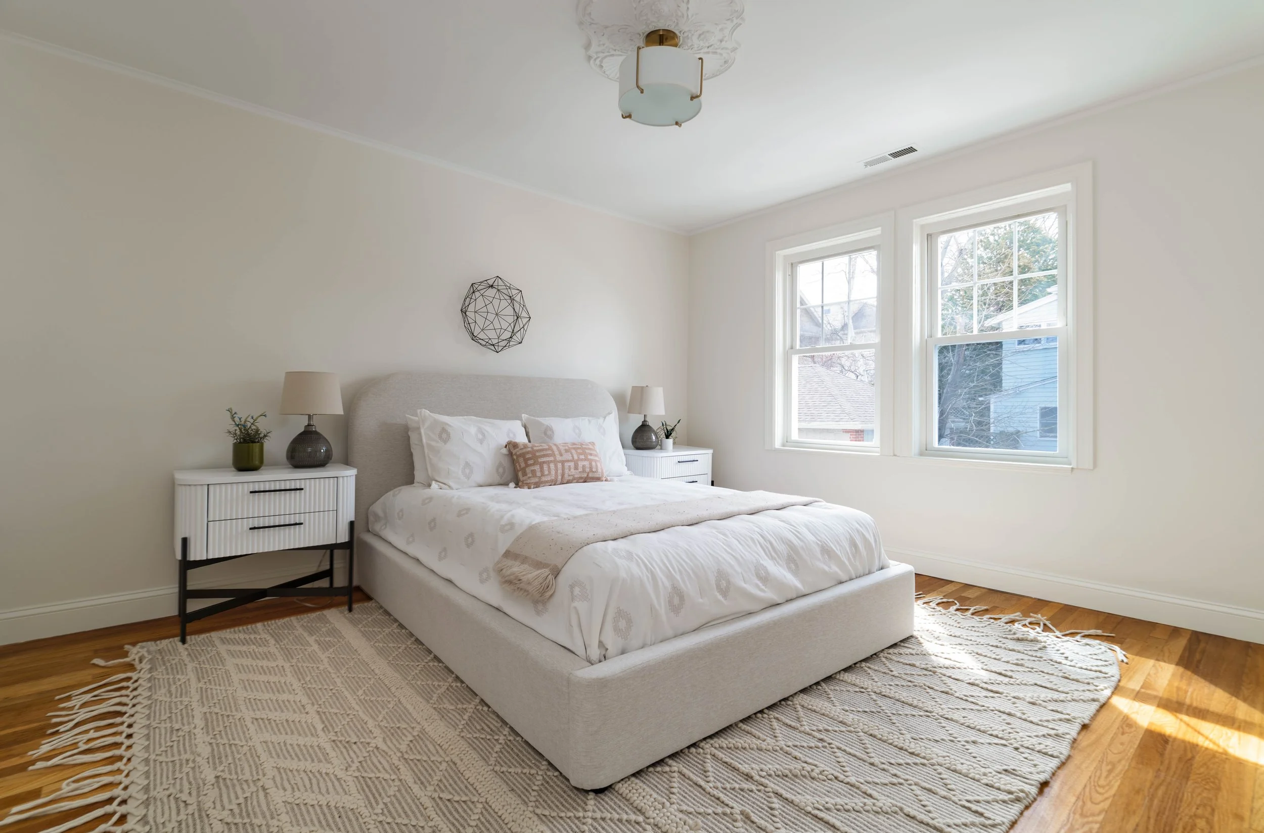 Primary Bed & Bath--4.jpg