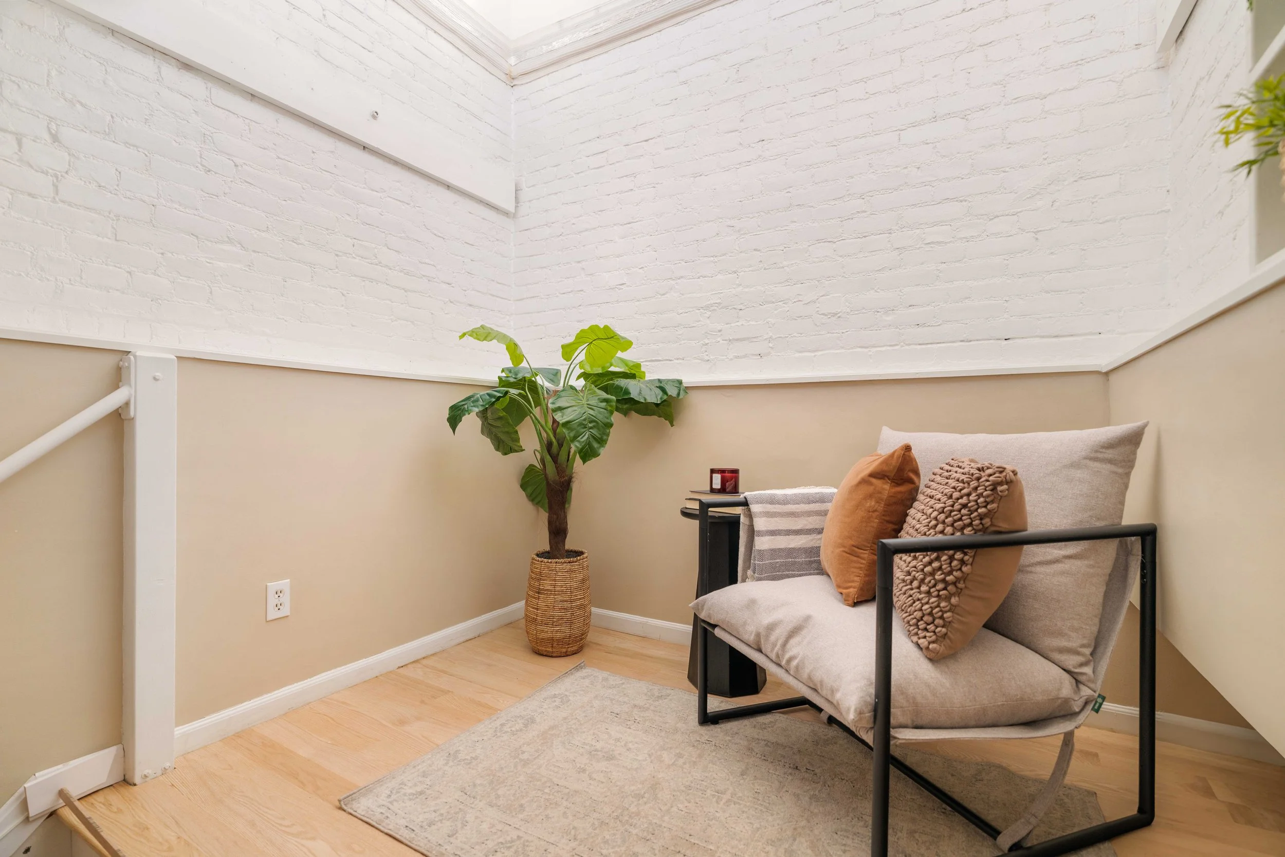 Bonus Space-04496.jpg