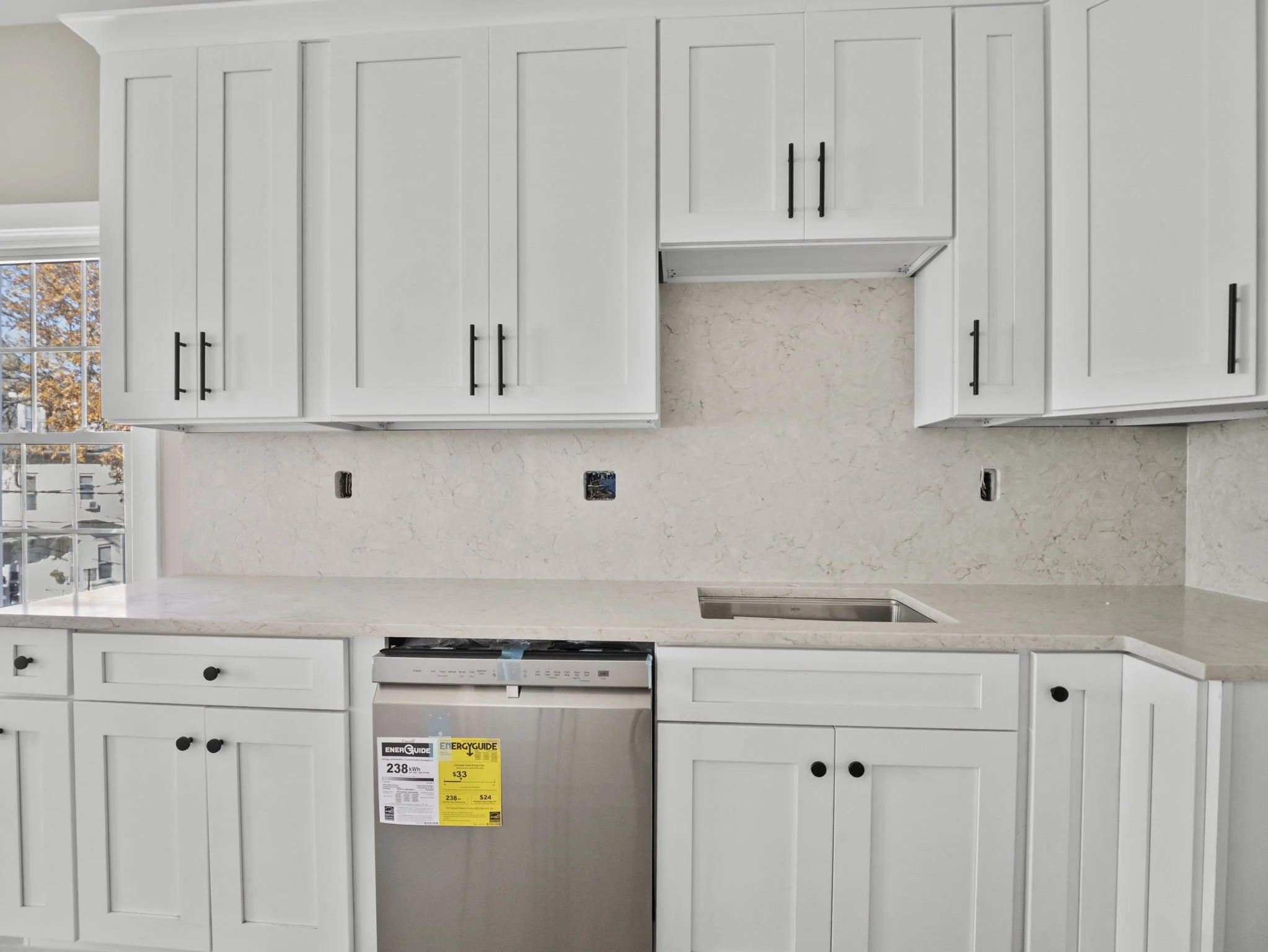 10-web-or-mls-350 Windsor St Unit 2 Cambridge MA 10.jpg