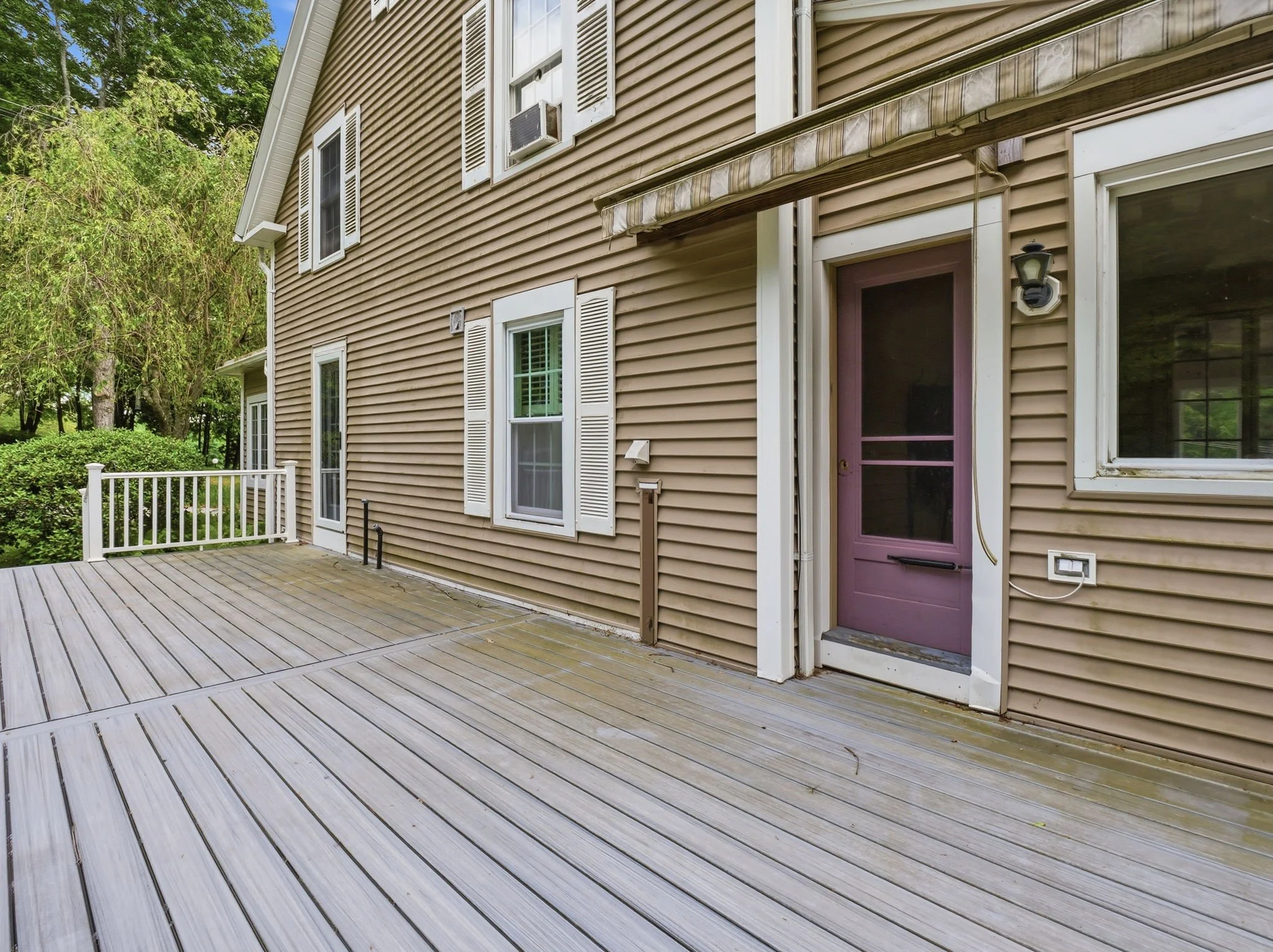 43-web-or-mls-98_Walnut_St_North_Brookfield_MA_039.jpg