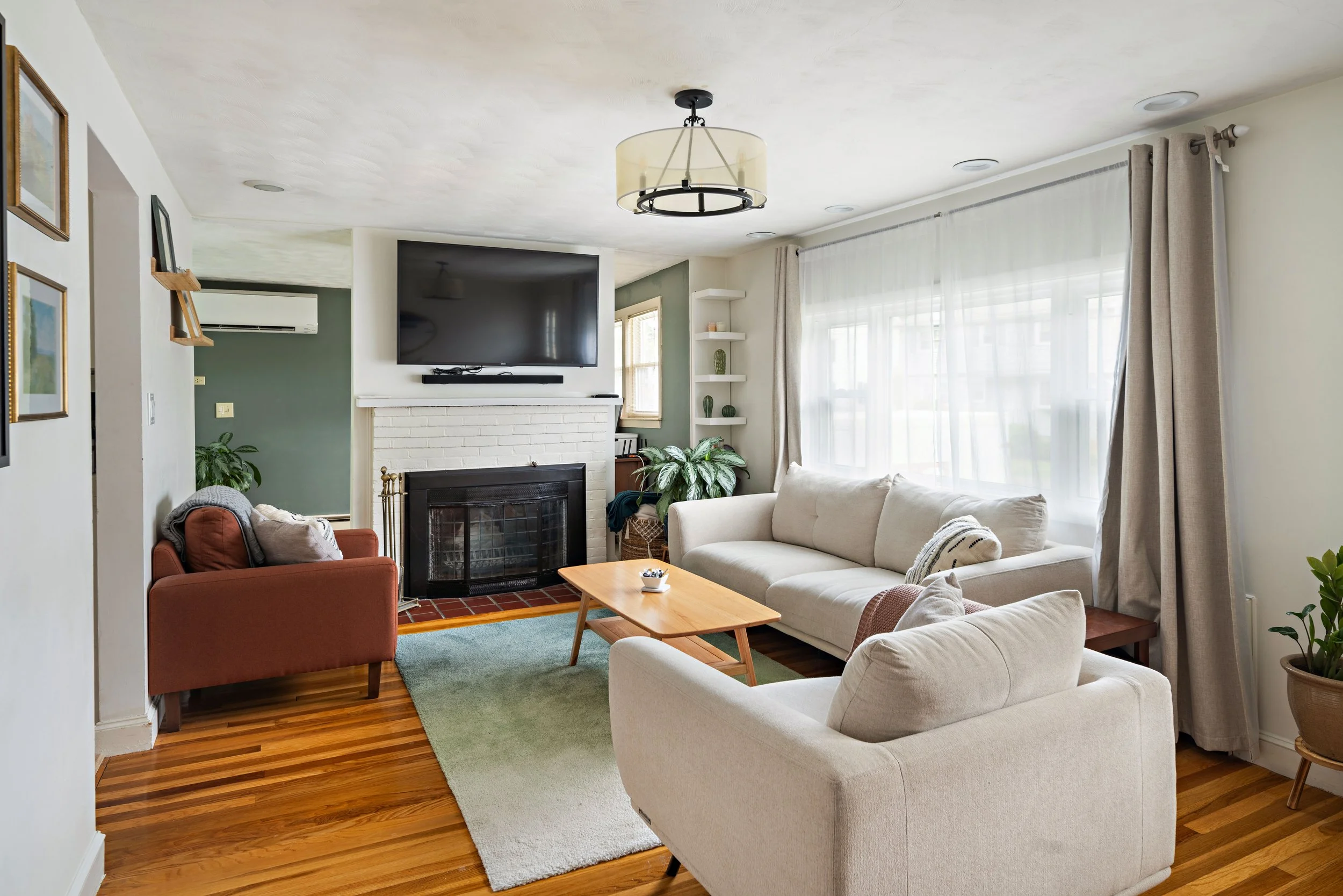 WEB-PRINT_-2_INTERIORS(4).jpg