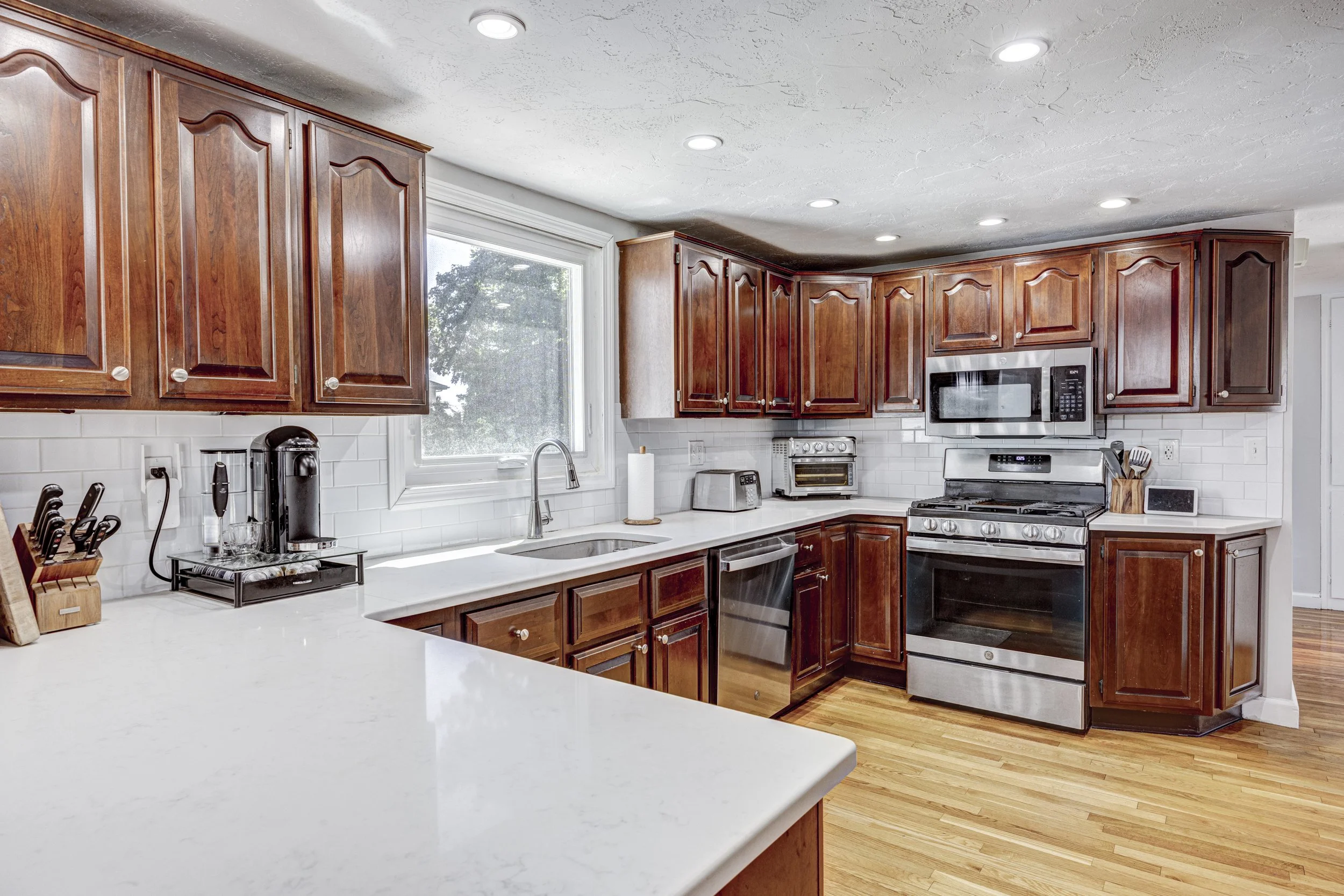 27 Lawnview Drive For Web-1.jpg