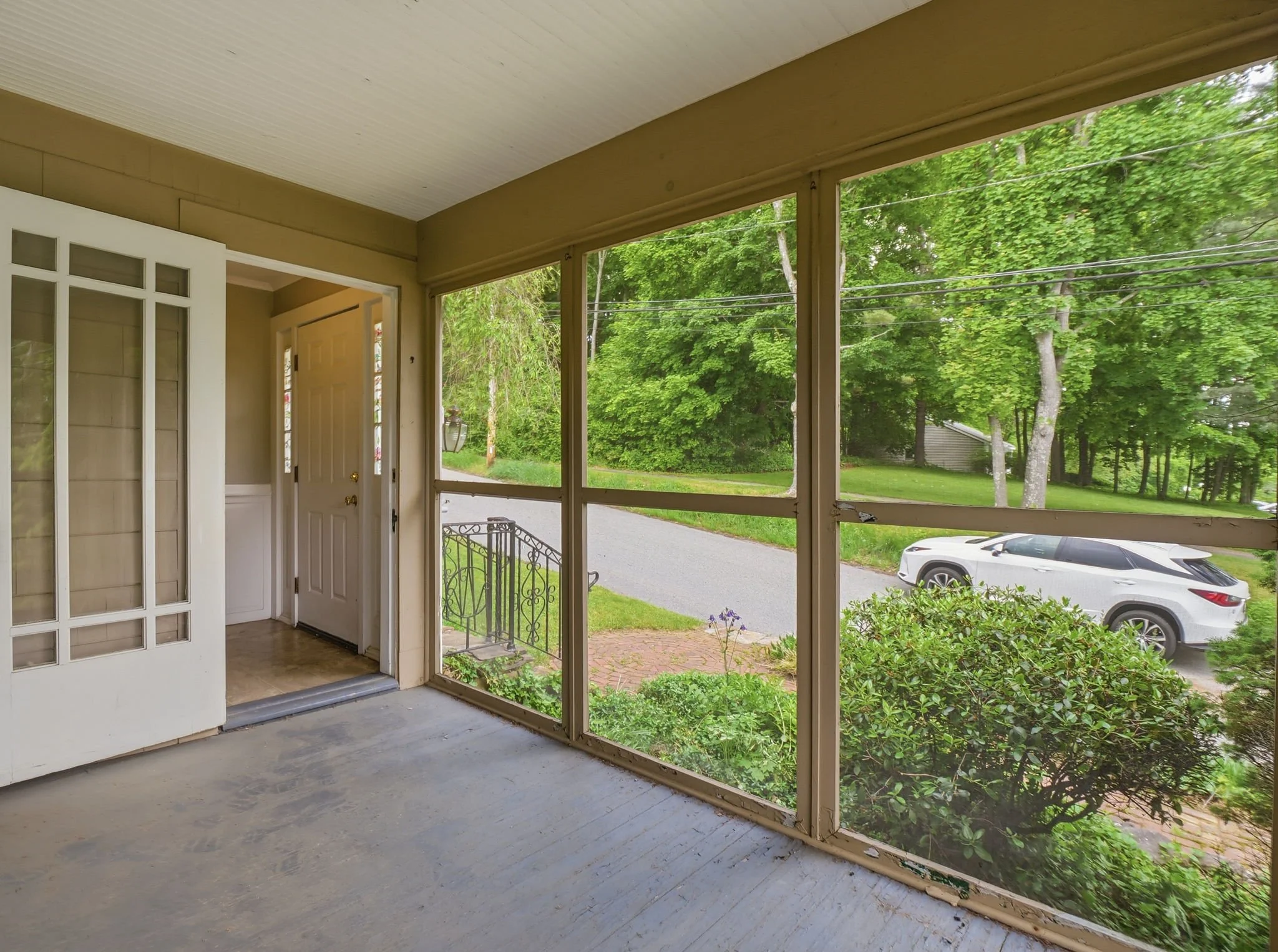 42-web-or-mls-98_Walnut_St_North_Brookfield_MA_038.jpg