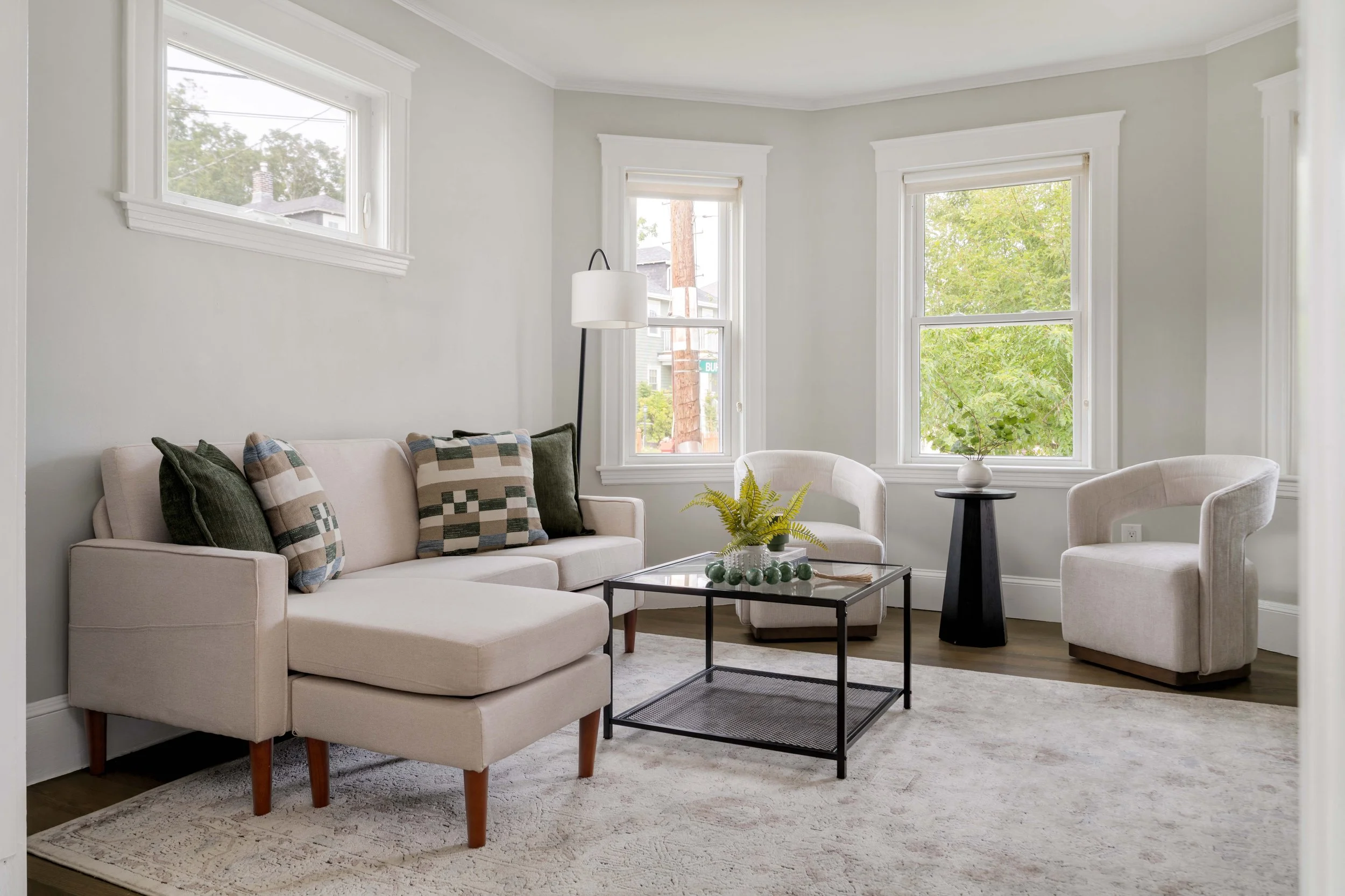 Living Room-09272.jpg