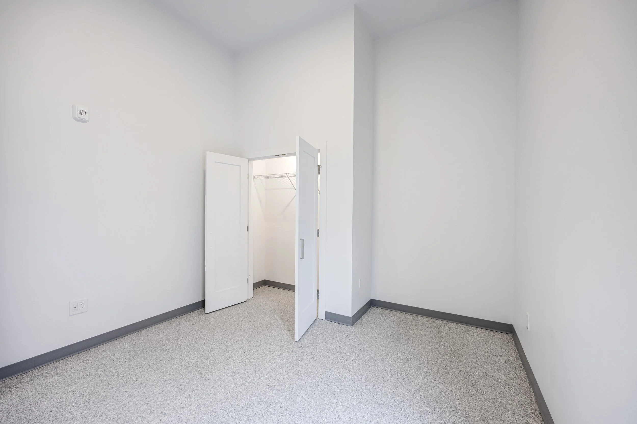 Copy of 80 Middlesex St. 301 1 Bedroom-8.jpg