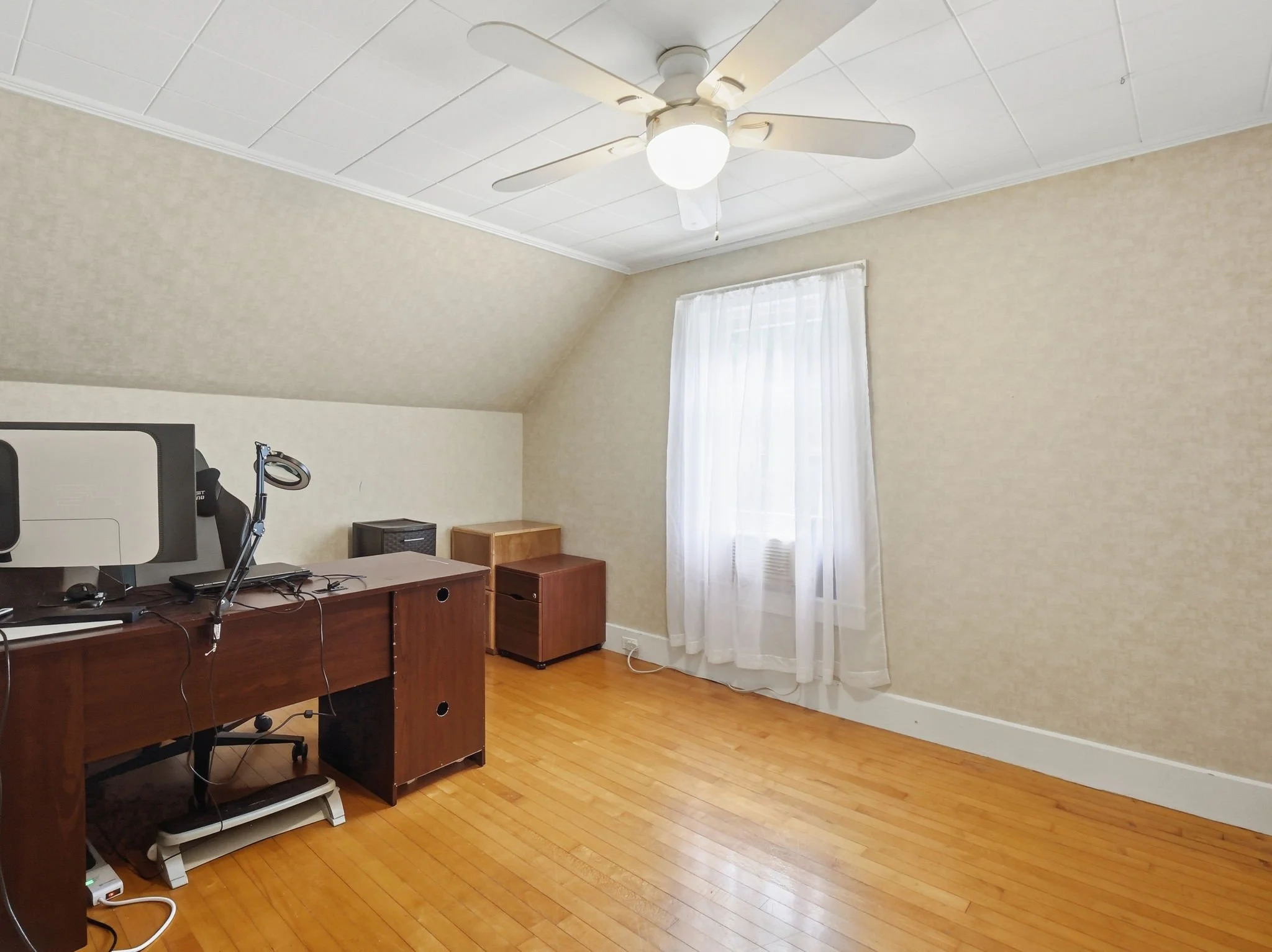 27-web-or-mls-98_Walnut_St_North_Brookfield_MA_029.jpg
