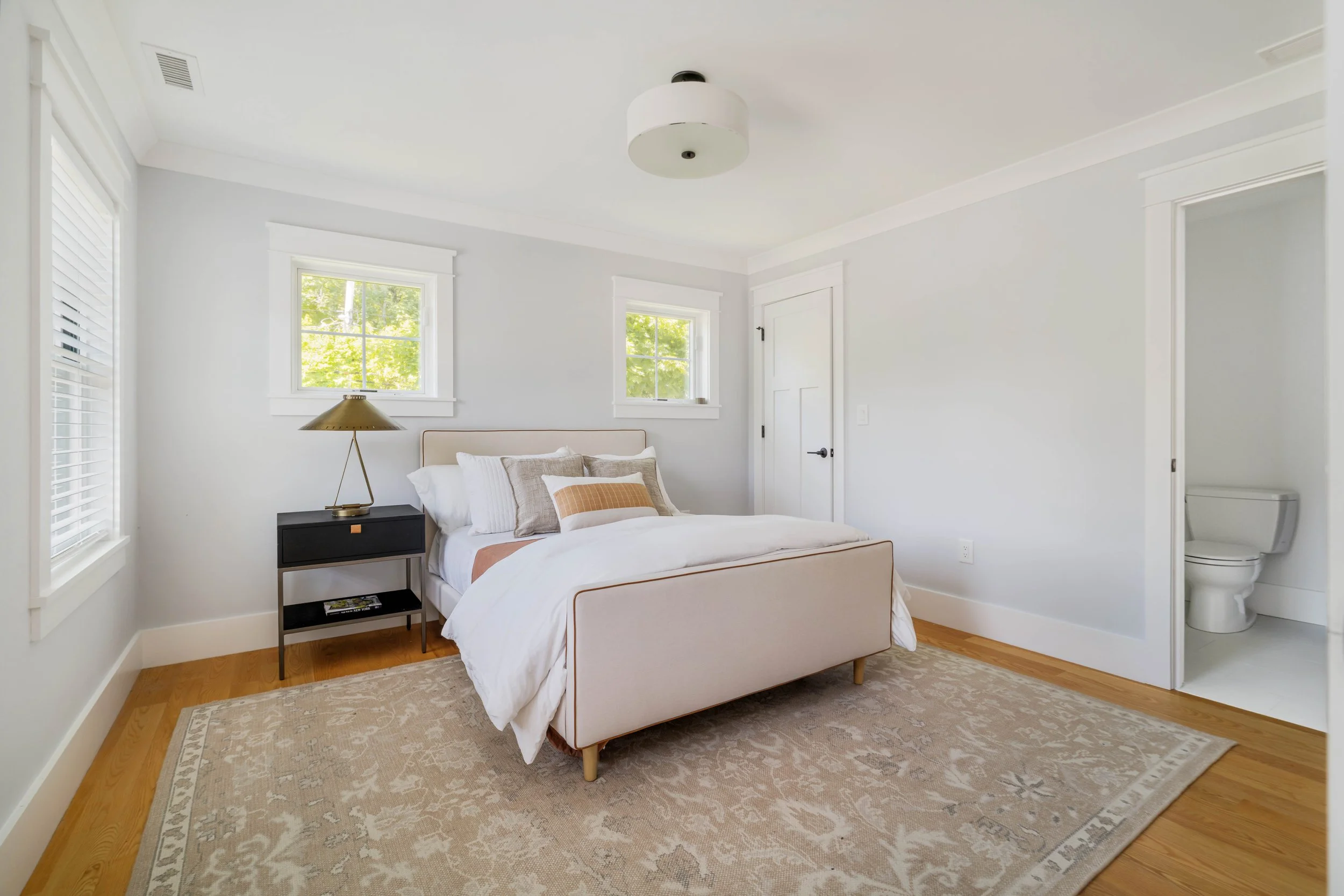 Bed  Bath 3-05100.jpg