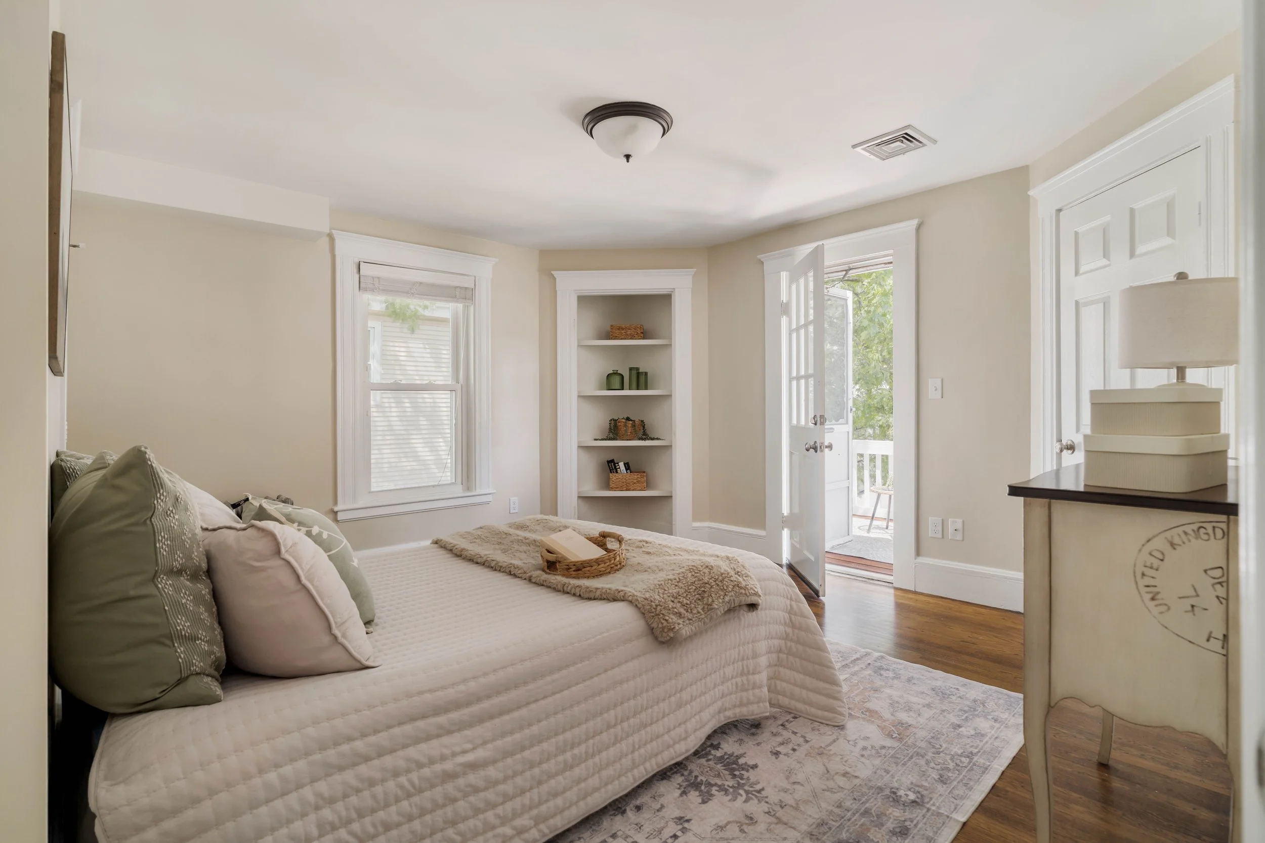 Bedroom-08927.jpg