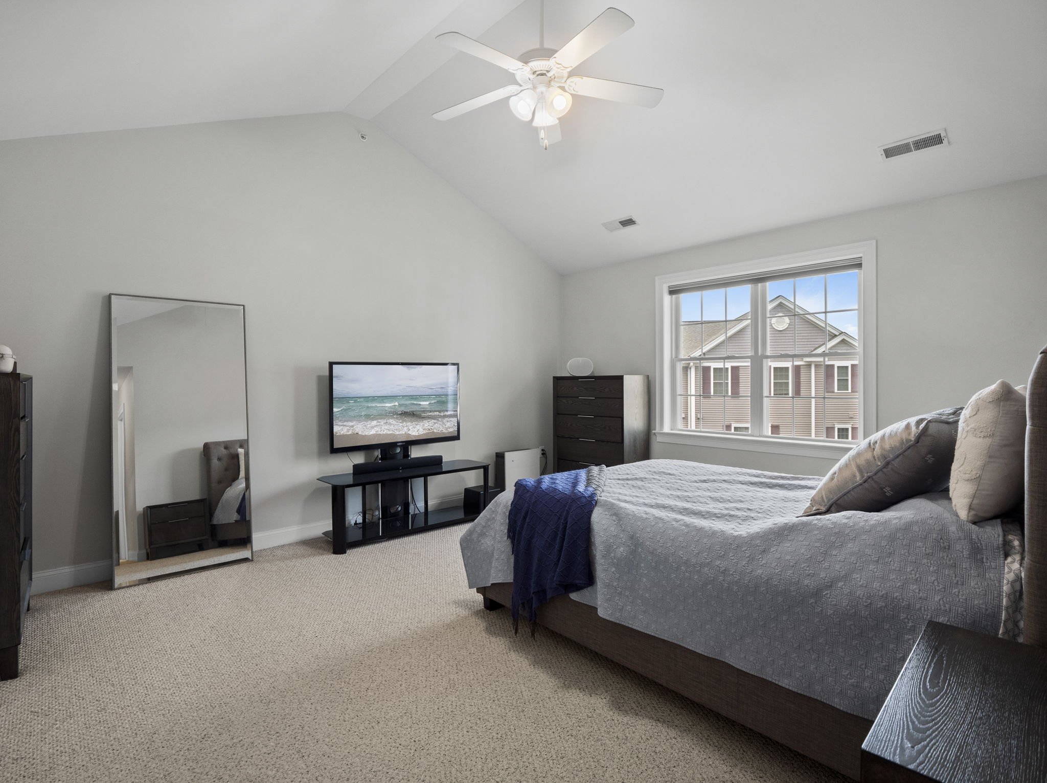 29-web-or-mls-262 Winn St B Burlington MA 29.jpg