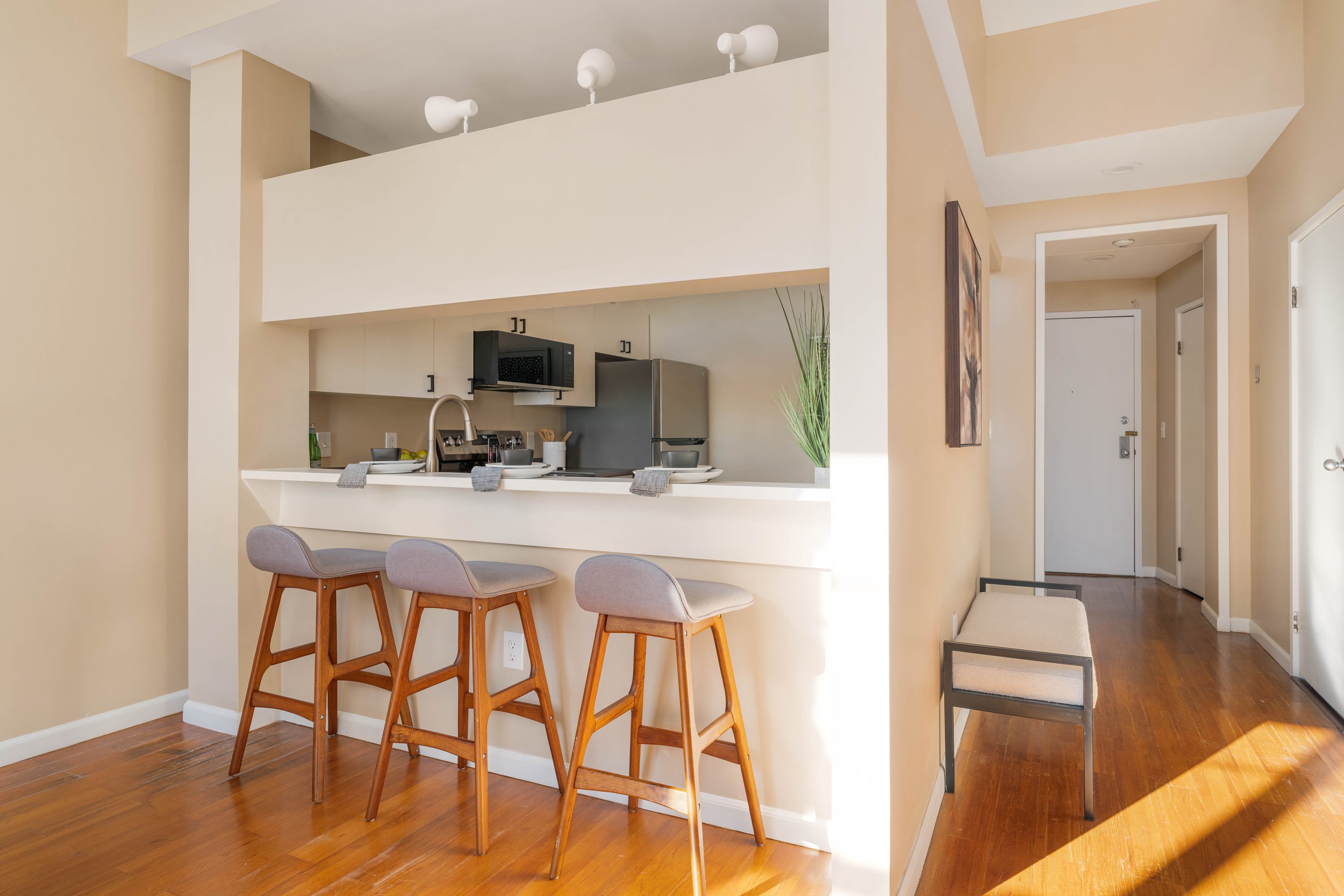 Living Room-04363.jpg