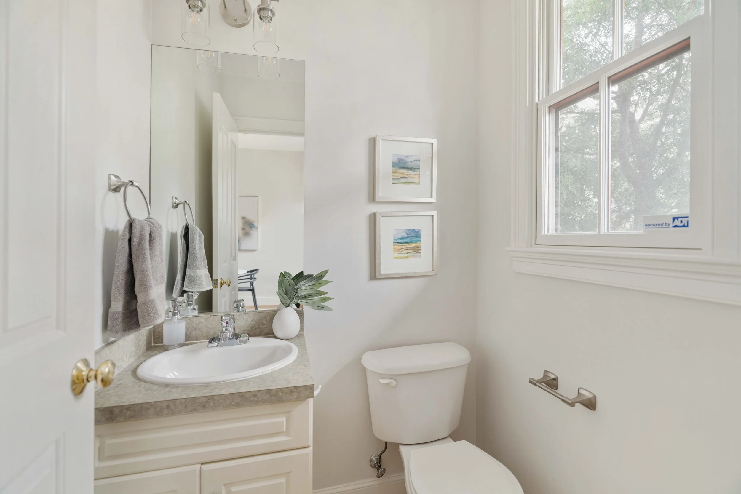 Half Bath.jpg