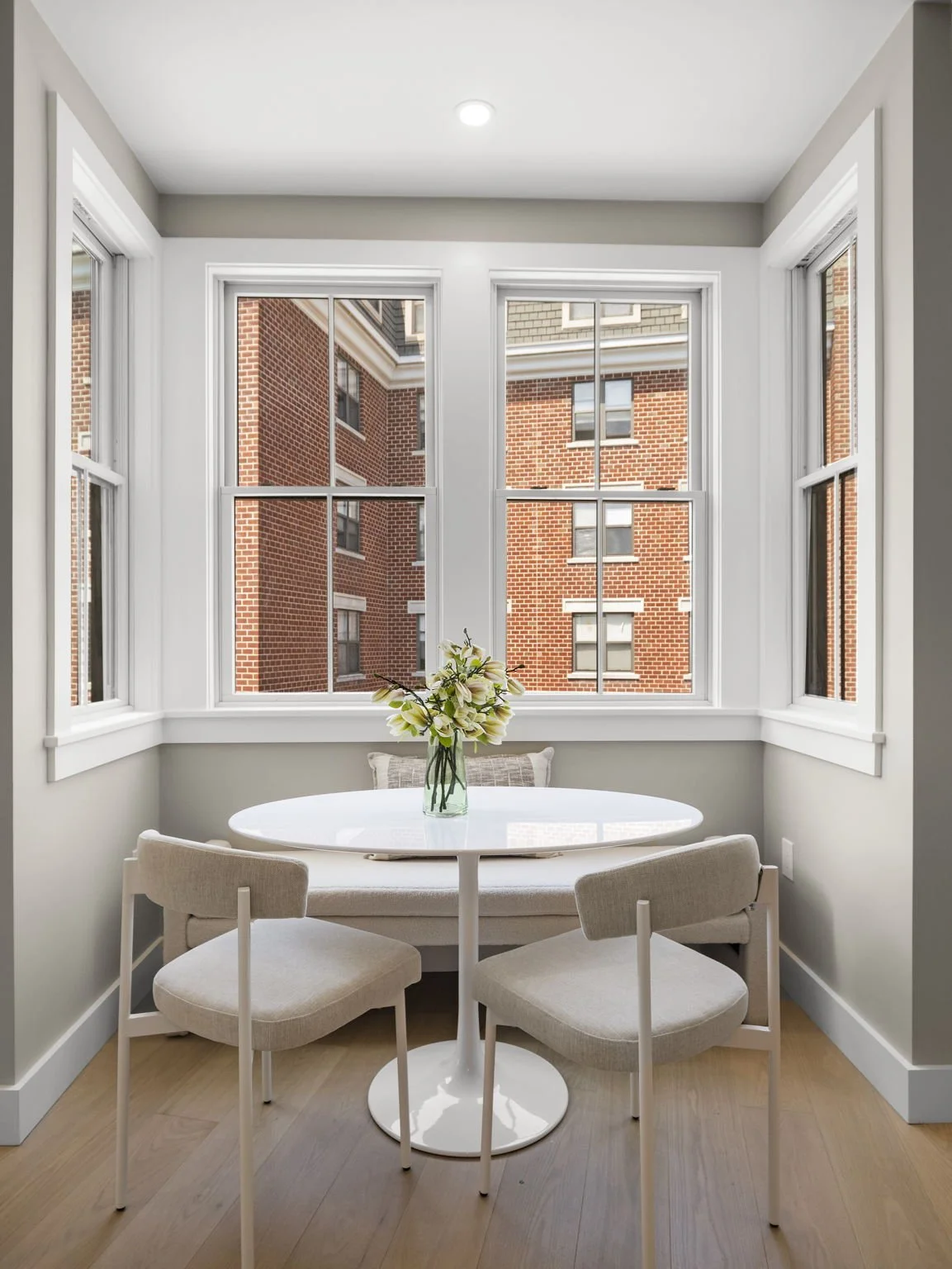 100-web-or-mls-106 Bunker Hill St 3R Boston MA 26.jpg