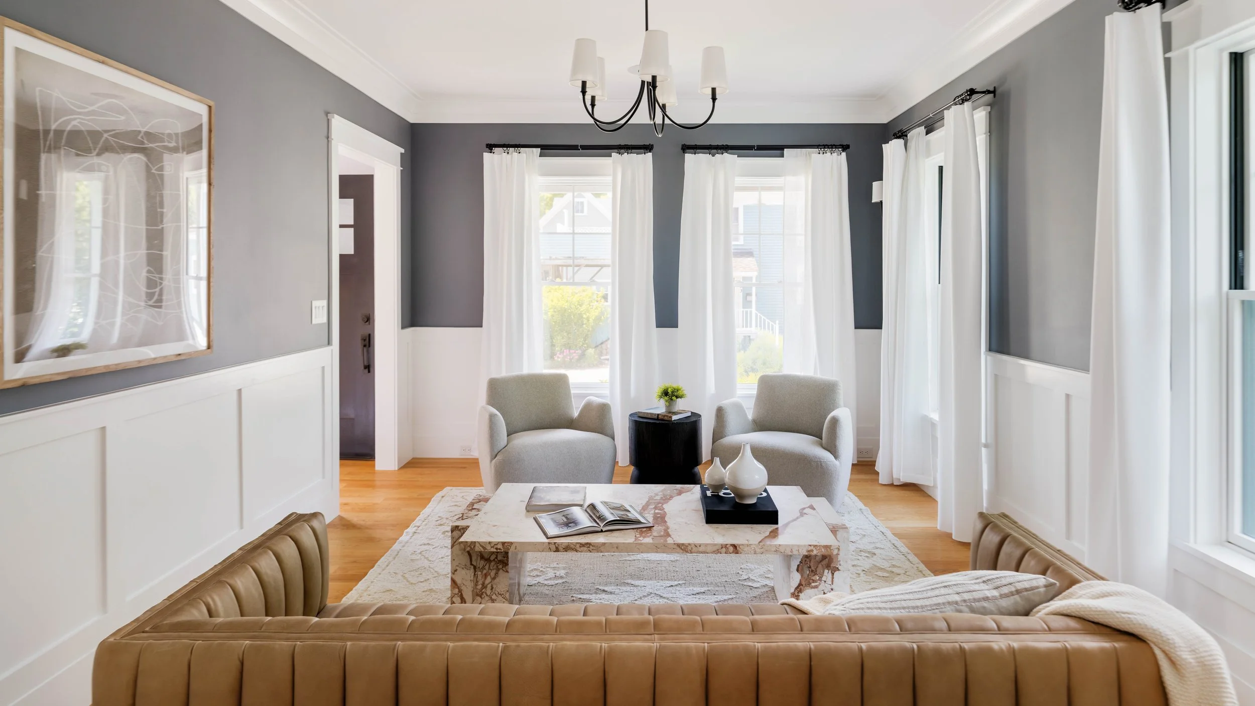 Living Room-04466.jpg