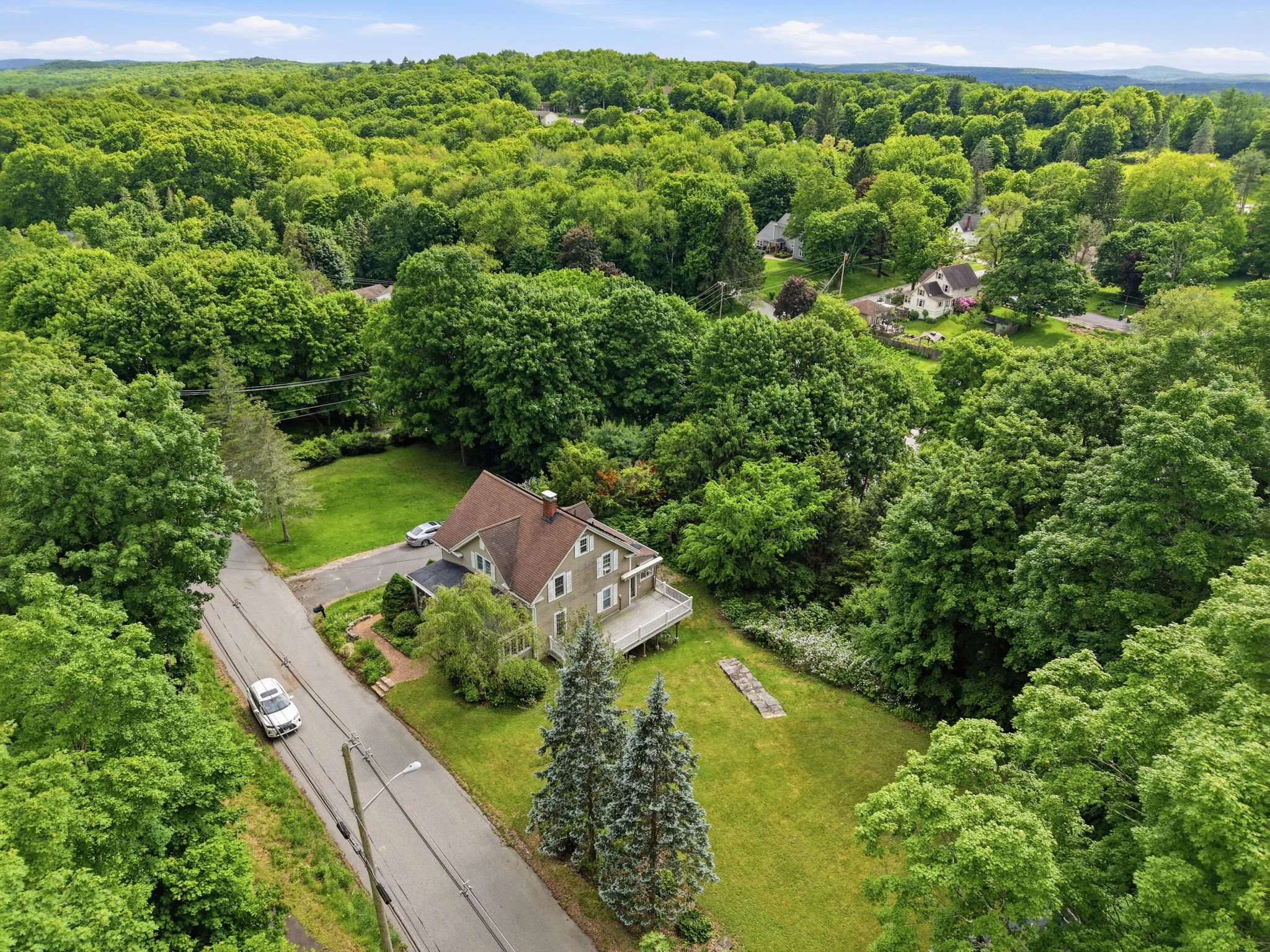 51-web-or-mls-98_Walnut_St_North_Brookfield_MA_051.jpg