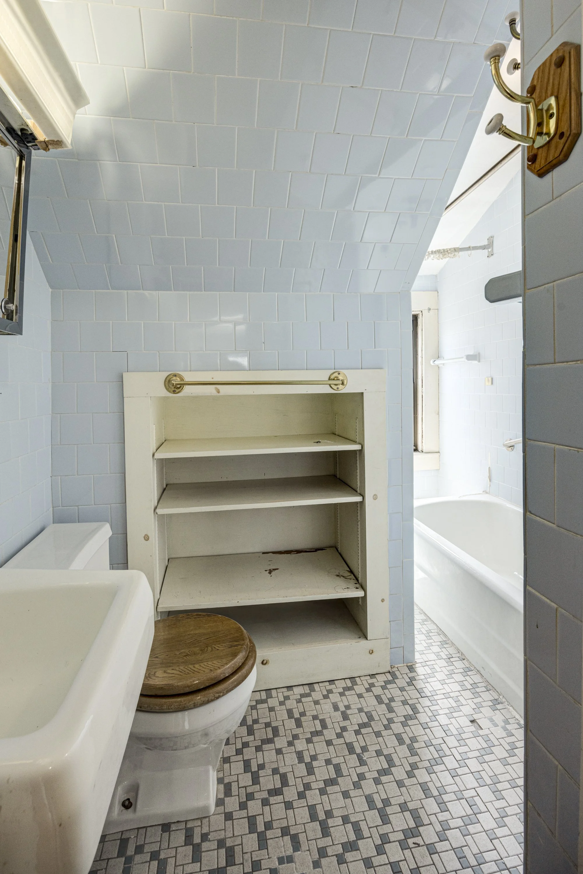 41 Meacham Rd For Web-17.jpg