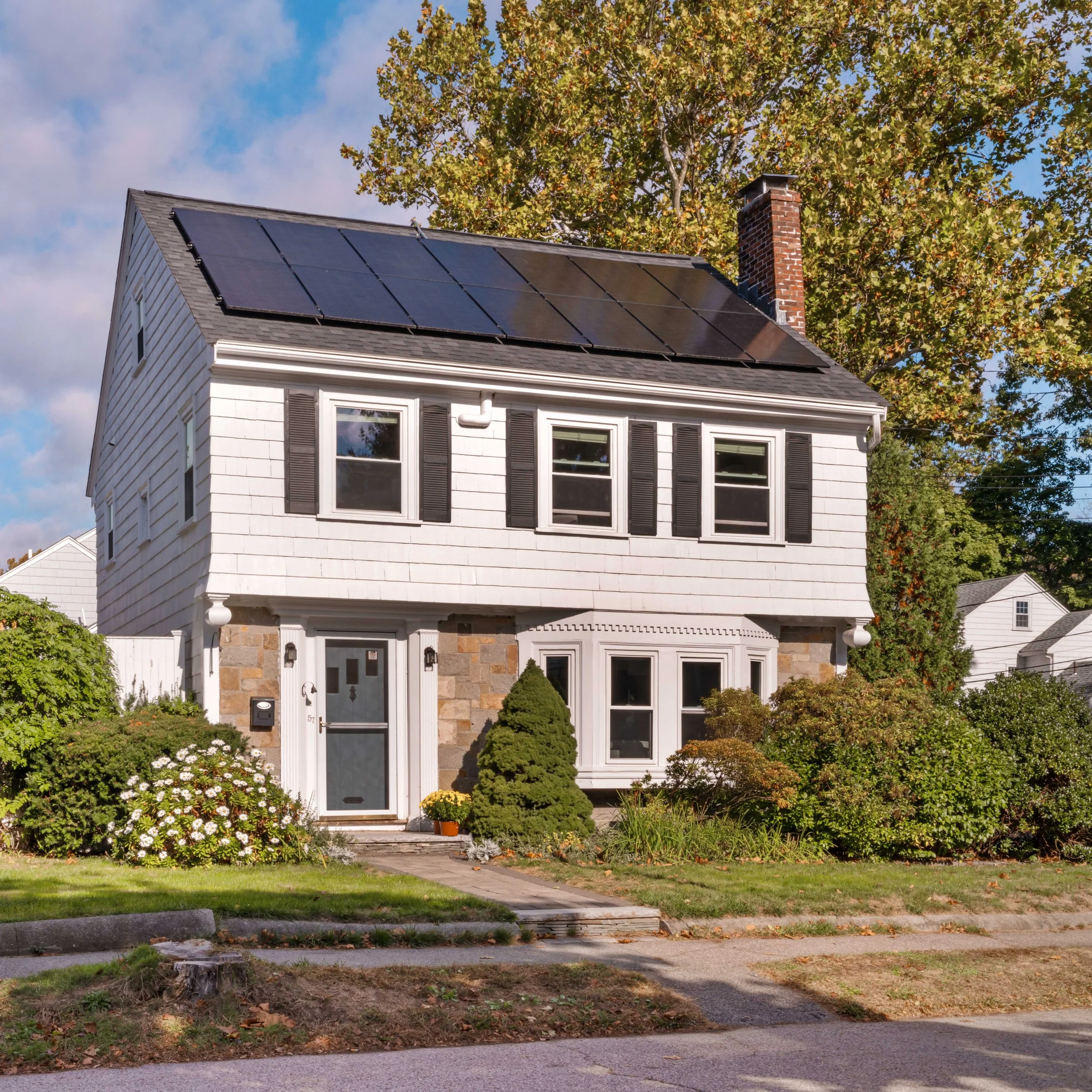 Front Façade-03772.jpg