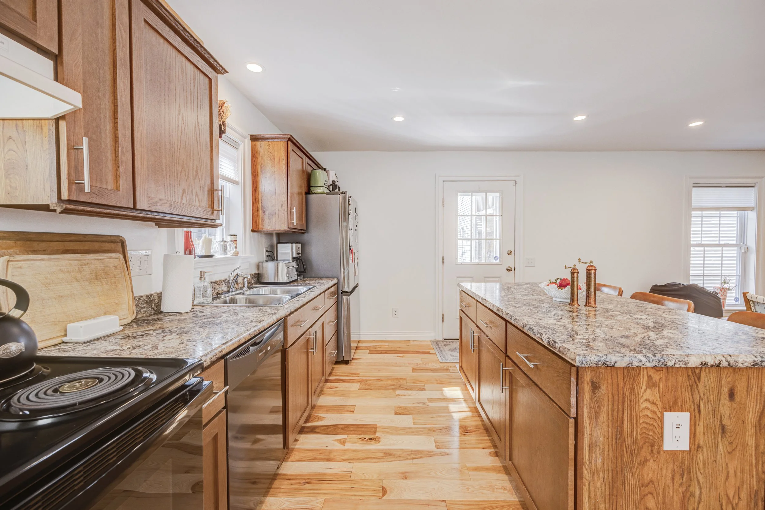 36 Browning Ave For Web-5.jpg