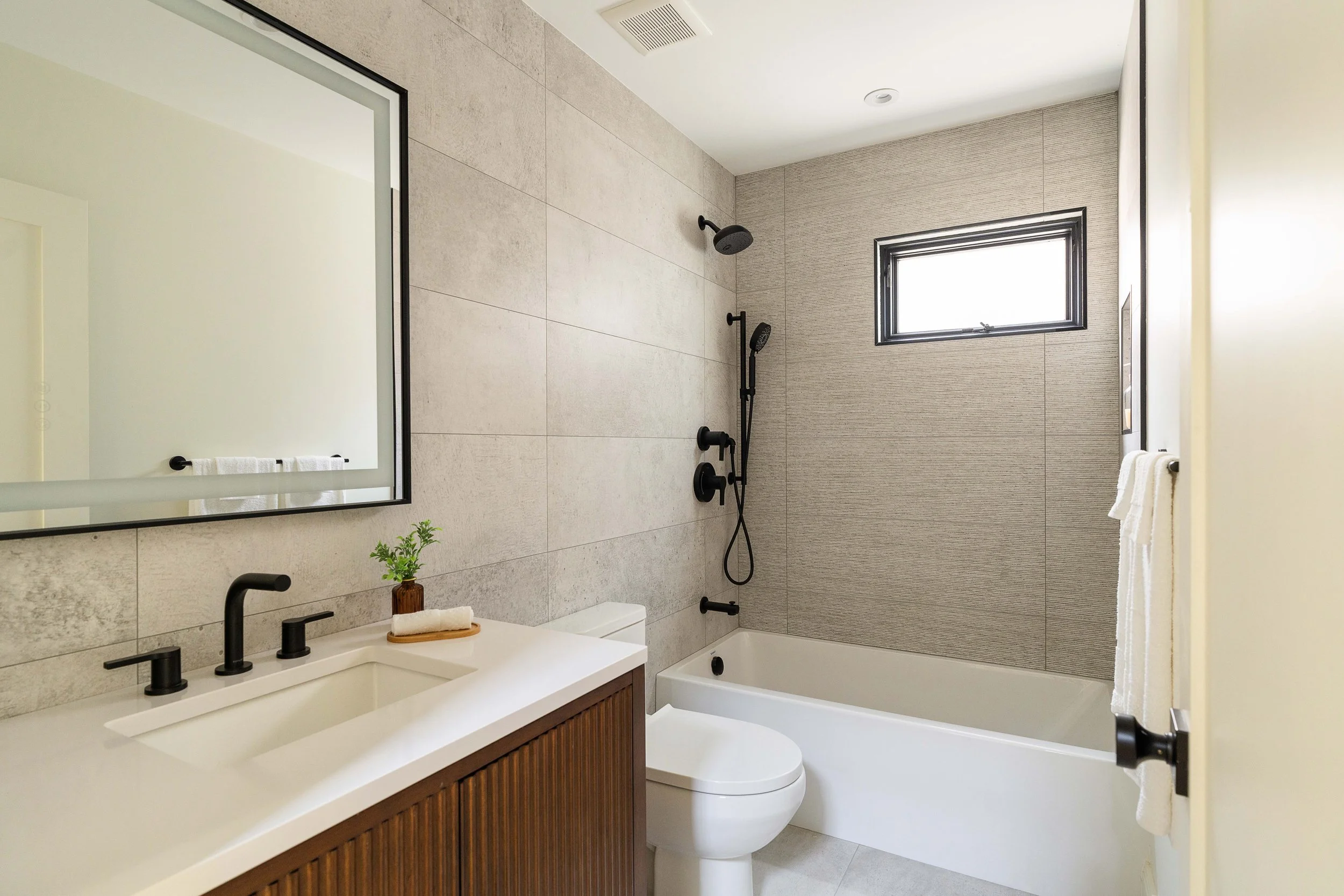 WEB-PRINT_-2_INTERIORS(72).jpg