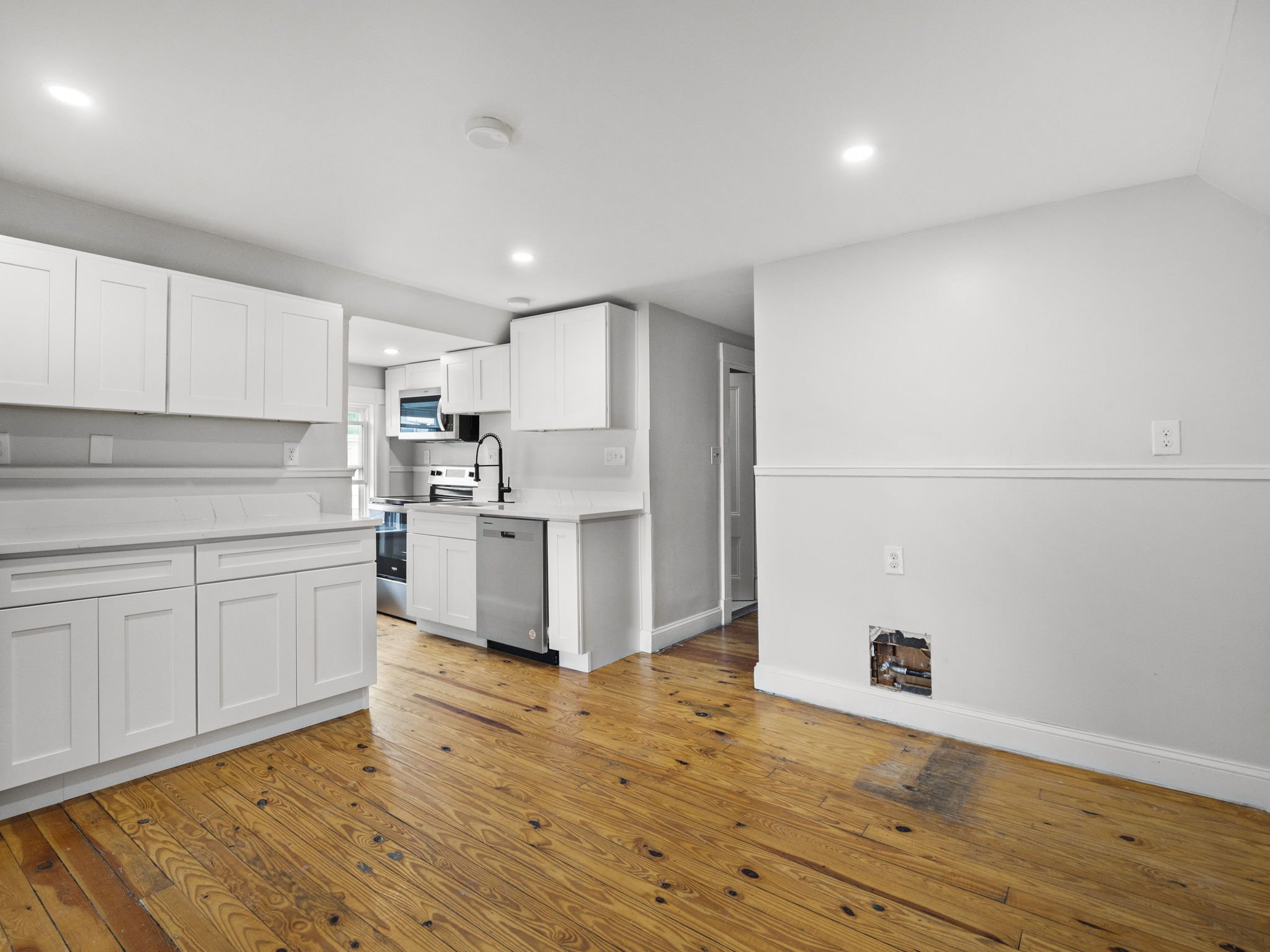26-web-or-mls-2&3 149 Mountain Ave, Revere, MA 26.jpg