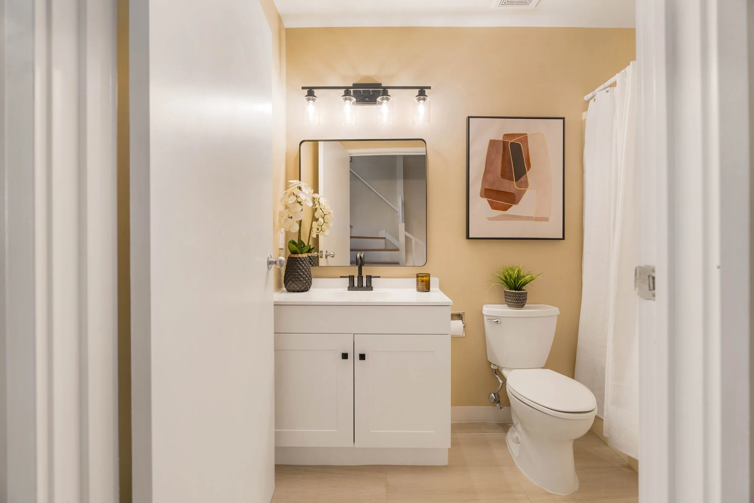 Bathroom-04447.jpg