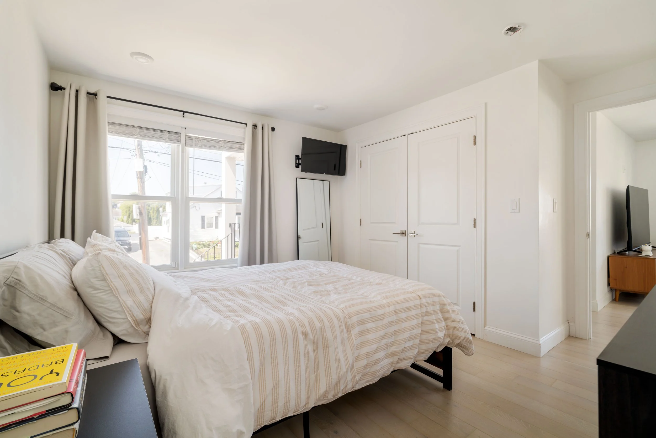 Primary Bed & Bath-01775.jpg