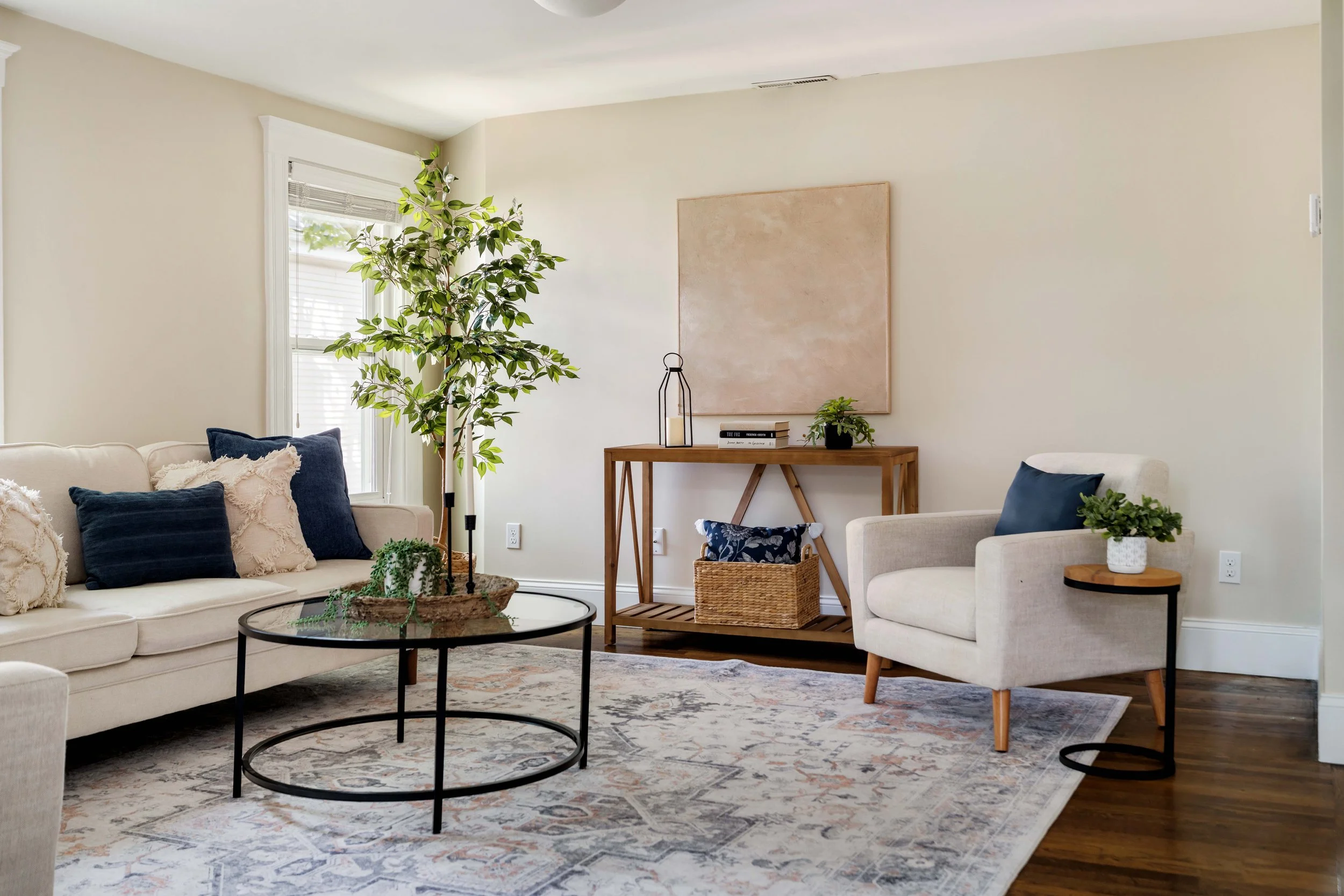 Living Room-08791.jpg